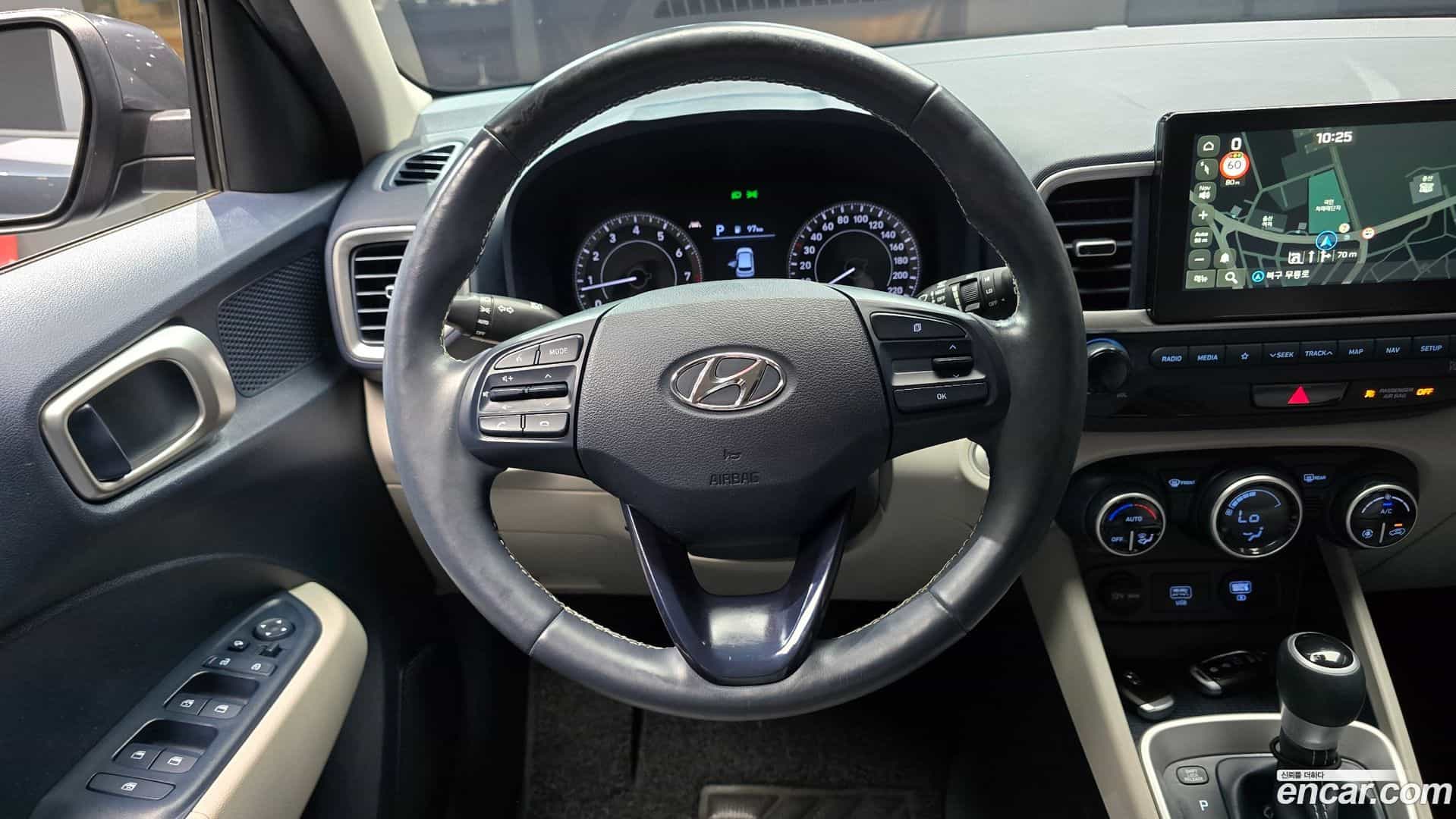 Venue Hyundai 2019.10-OPTION-017