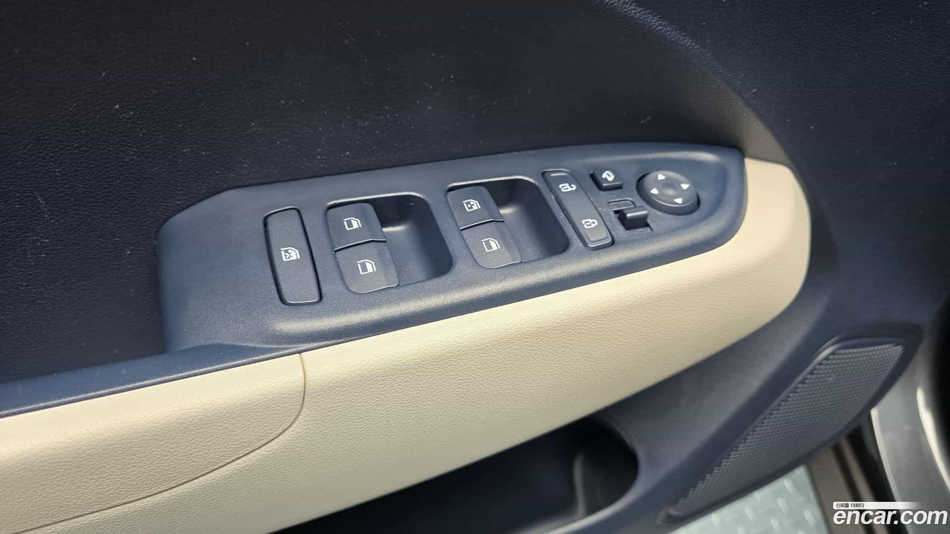 Venue Hyundai 2019.10-OPTION-040