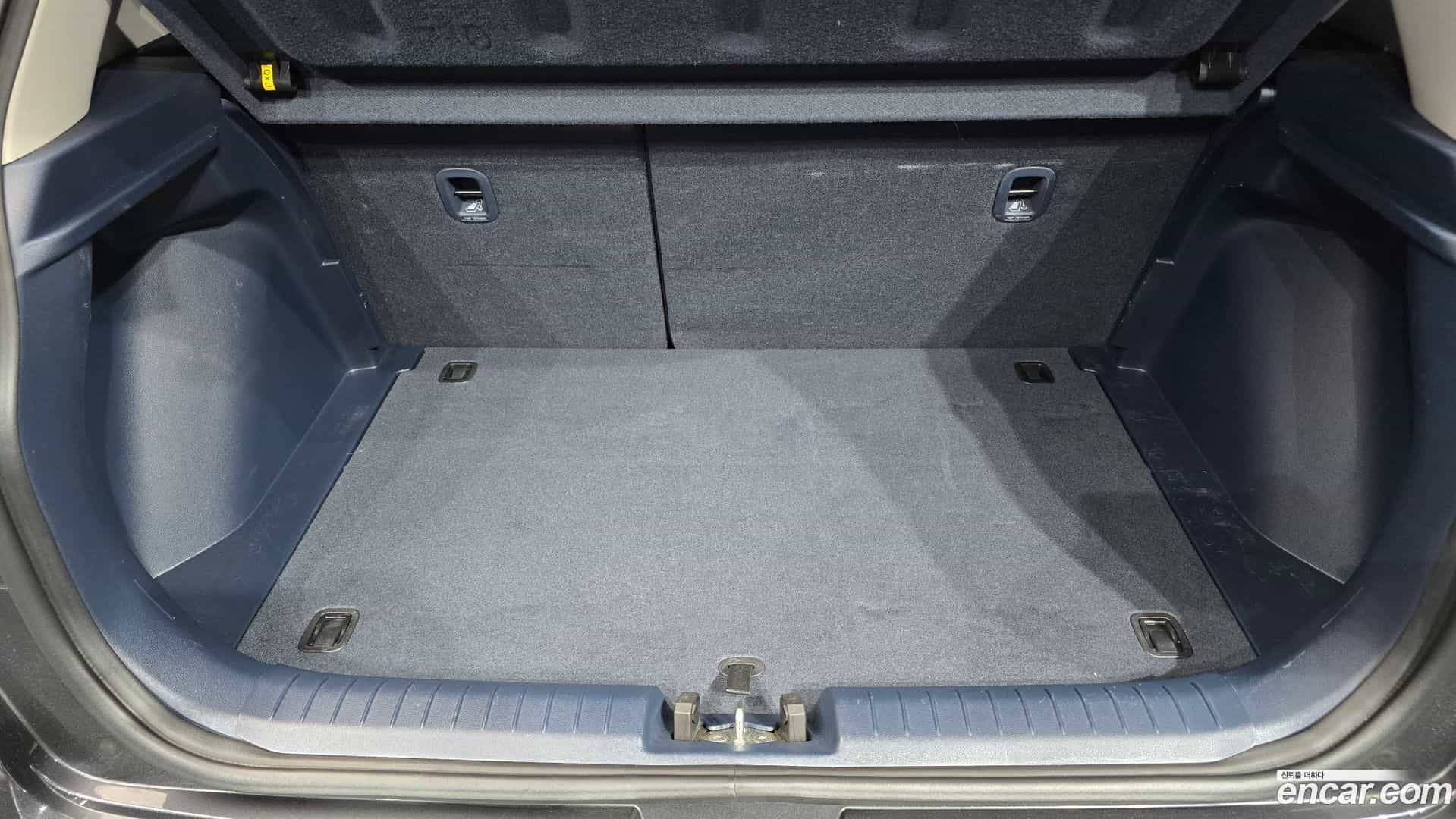 Venue Hyundai 2019.10-OPTION-043