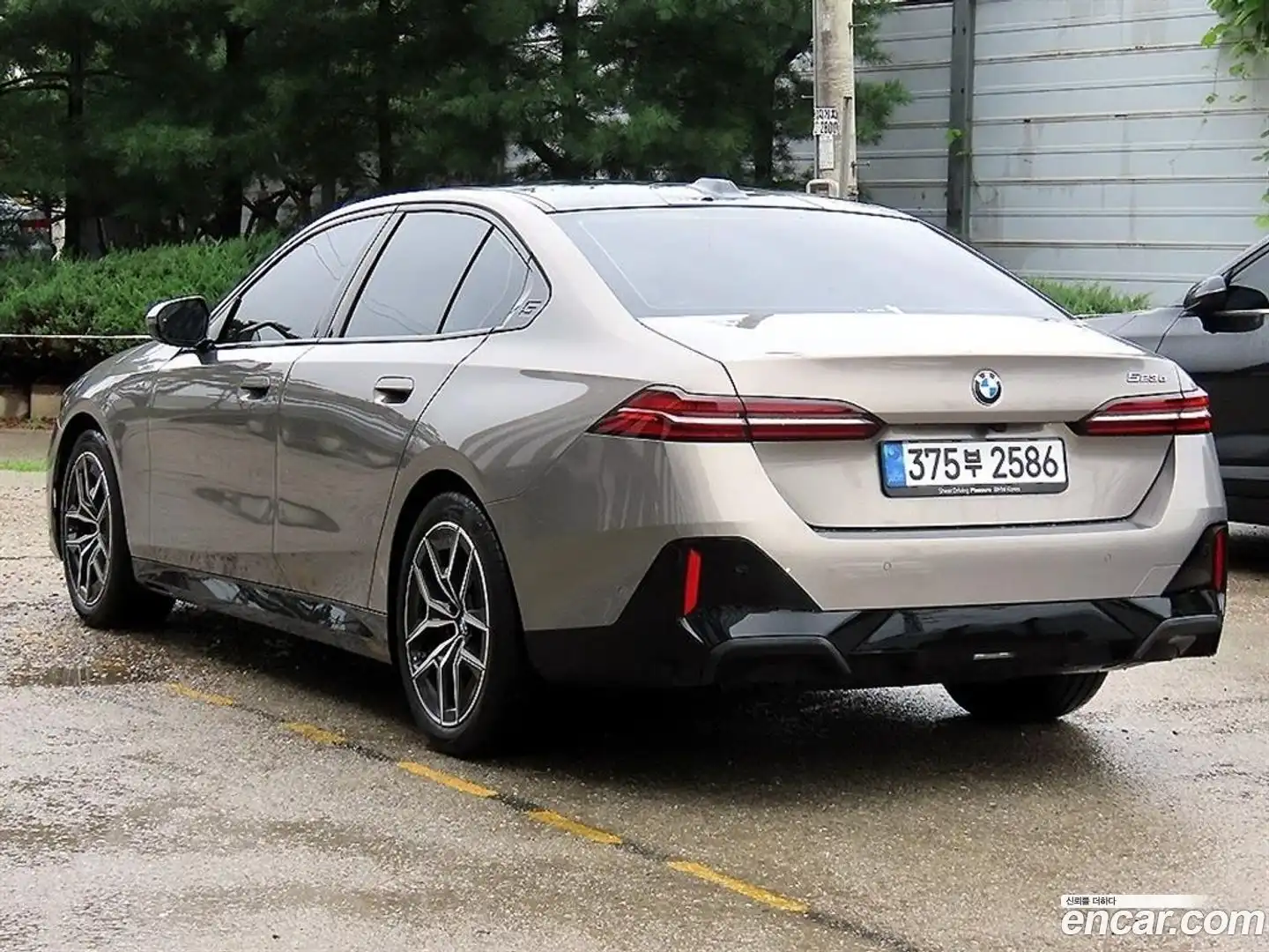 5-Series BMW 2025.8-OUTER-003