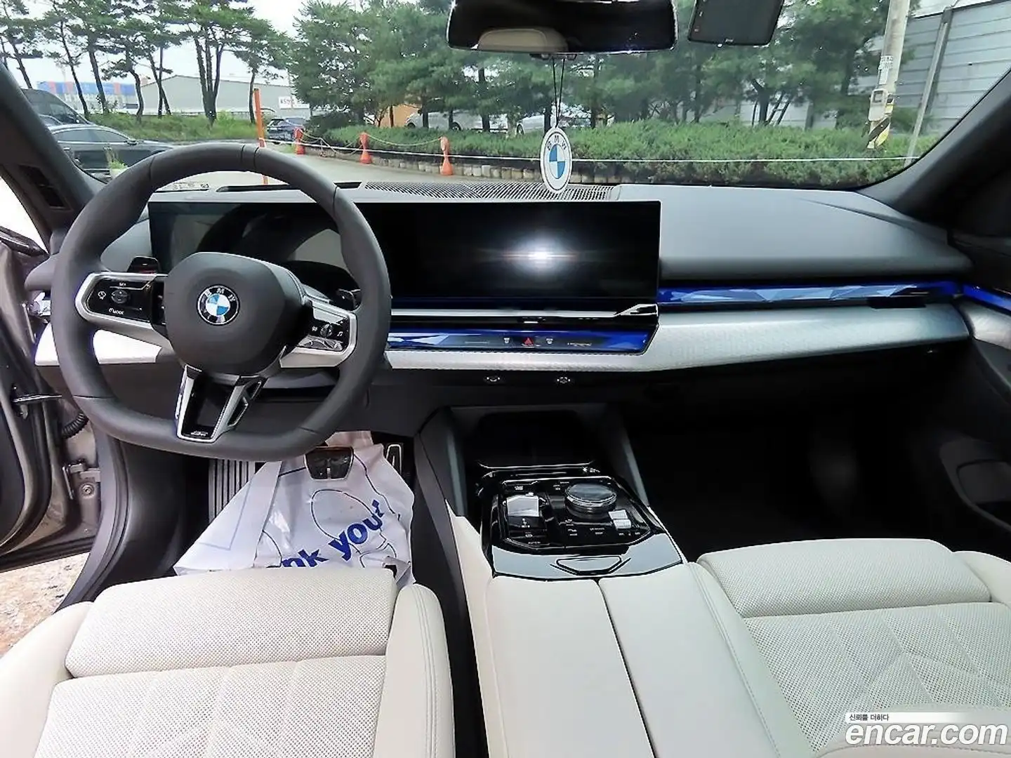 5-Series BMW 2025.8-INNER-007