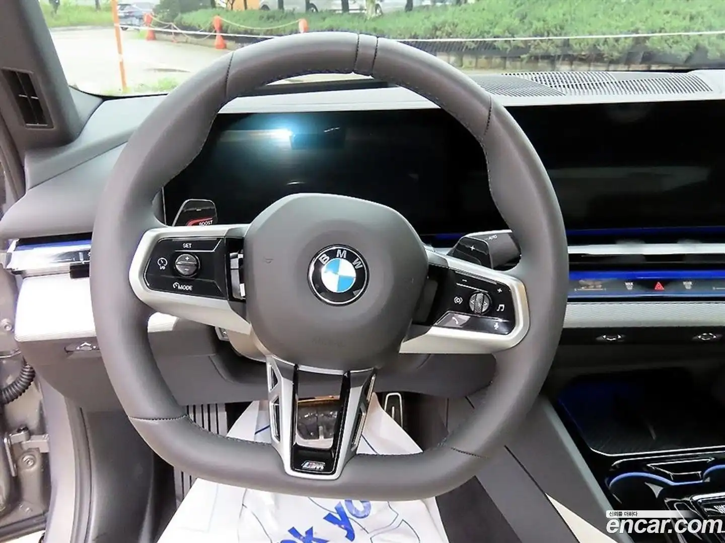 5-Series BMW 2025.8-INNER-008