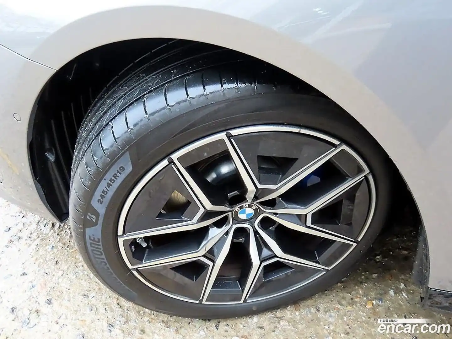 5-Series BMW 2025.8-OPTION-024