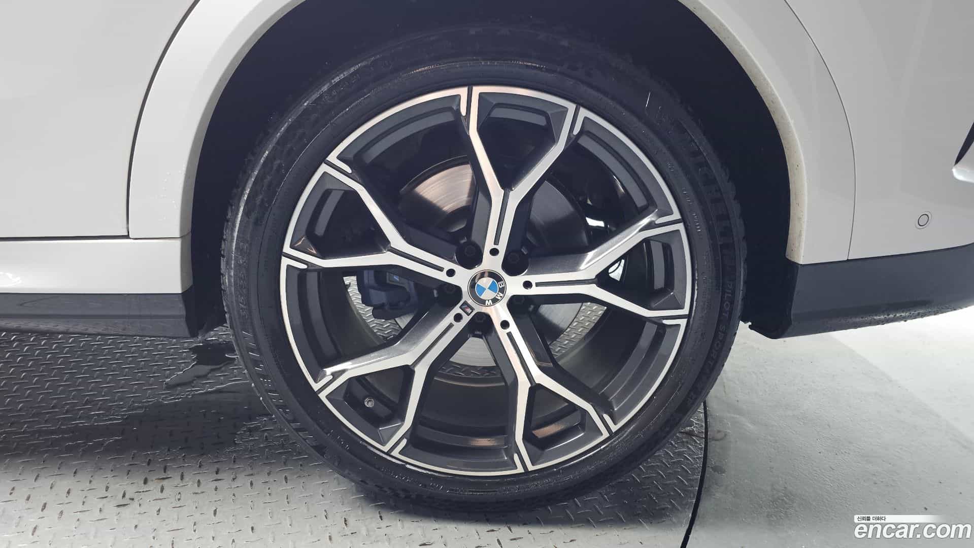 X6 BMW 2022.5-OUTER-005