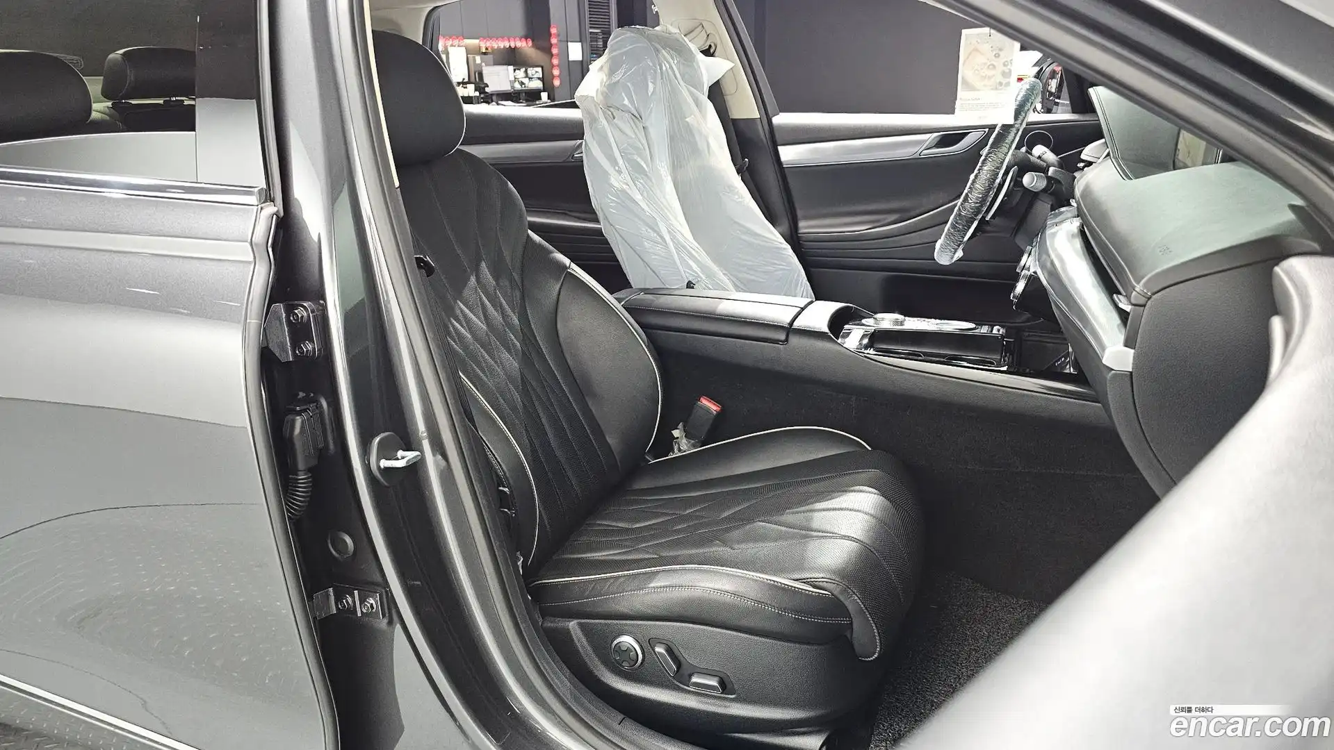 G80 Genesis 2020.7-INNER-036
