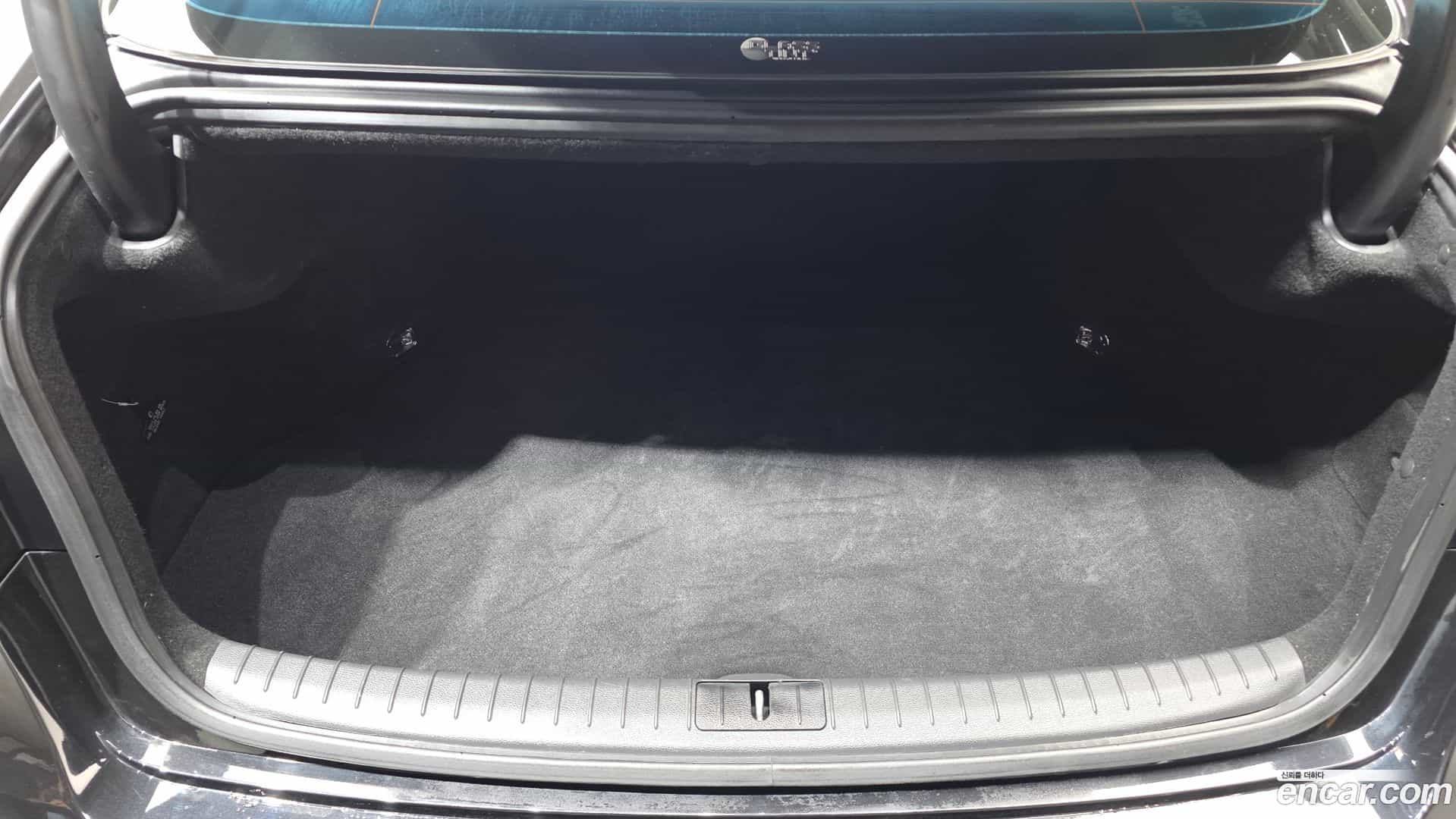 G80 Genesis 2019.0-OPTION-024