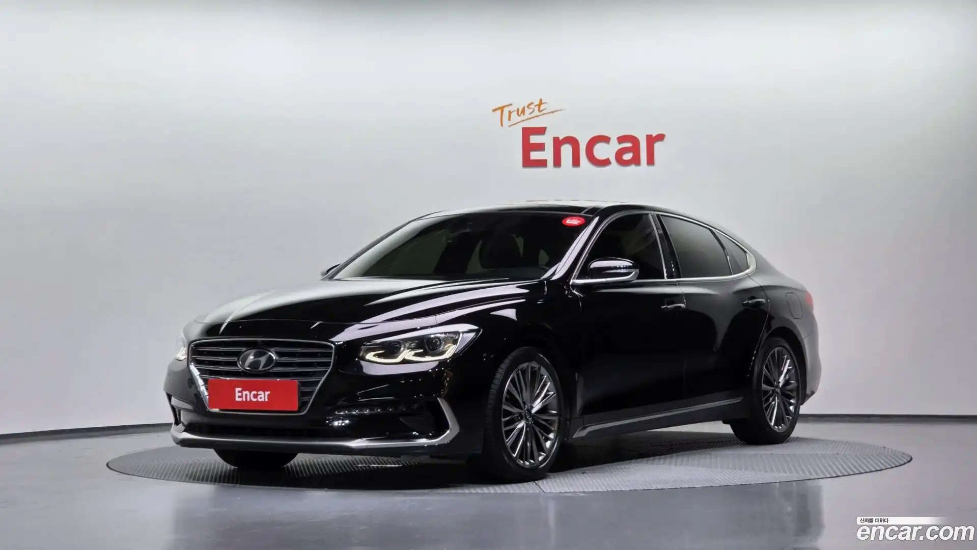 Grandeur Hyundai 2017.2-OUTER-001