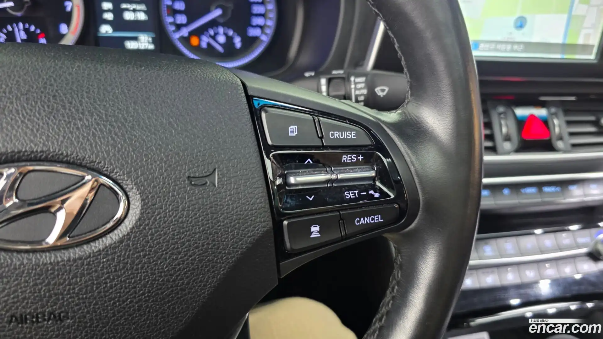 Grandeur Hyundai 2017.2-OPTION-043