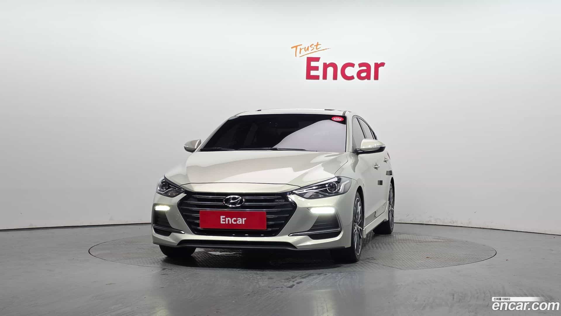 AVANTE Hyundai 2017.9-OUTER-003