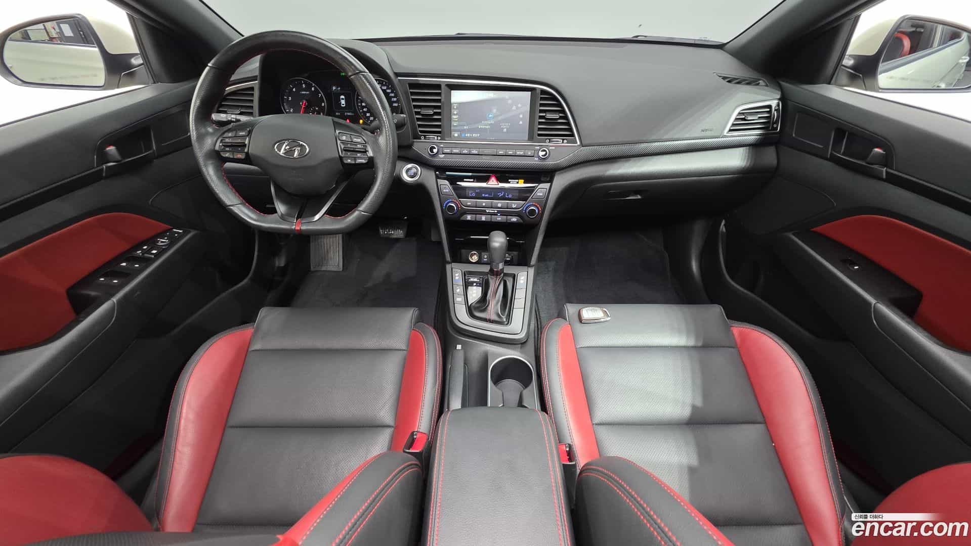 AVANTE Hyundai 2017.9-INNER-007