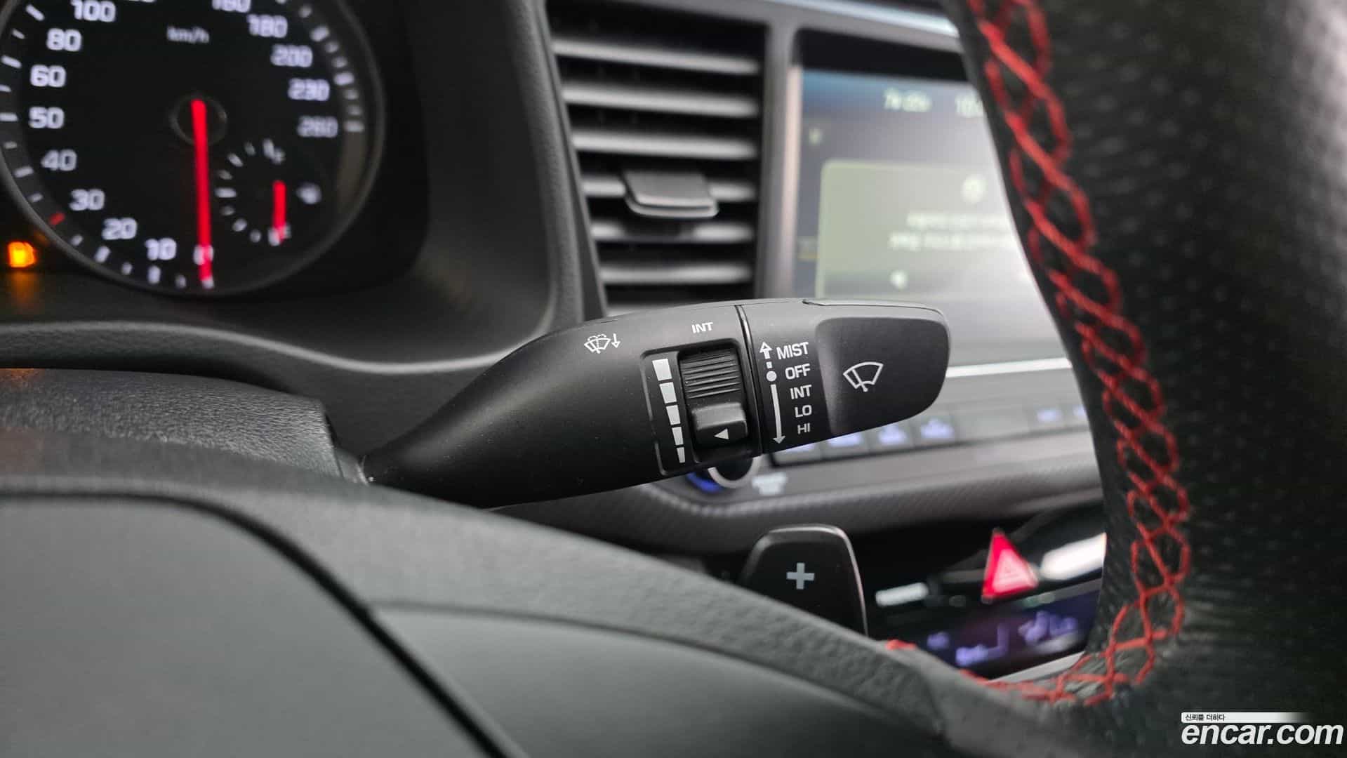 AVANTE Hyundai 2017.9-OPTION-041