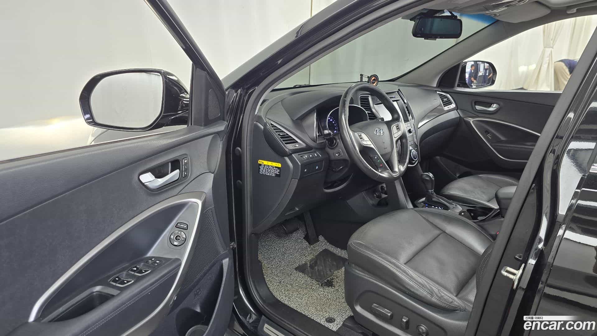 Maxcruz Hyundai 2015.2-INNER-010