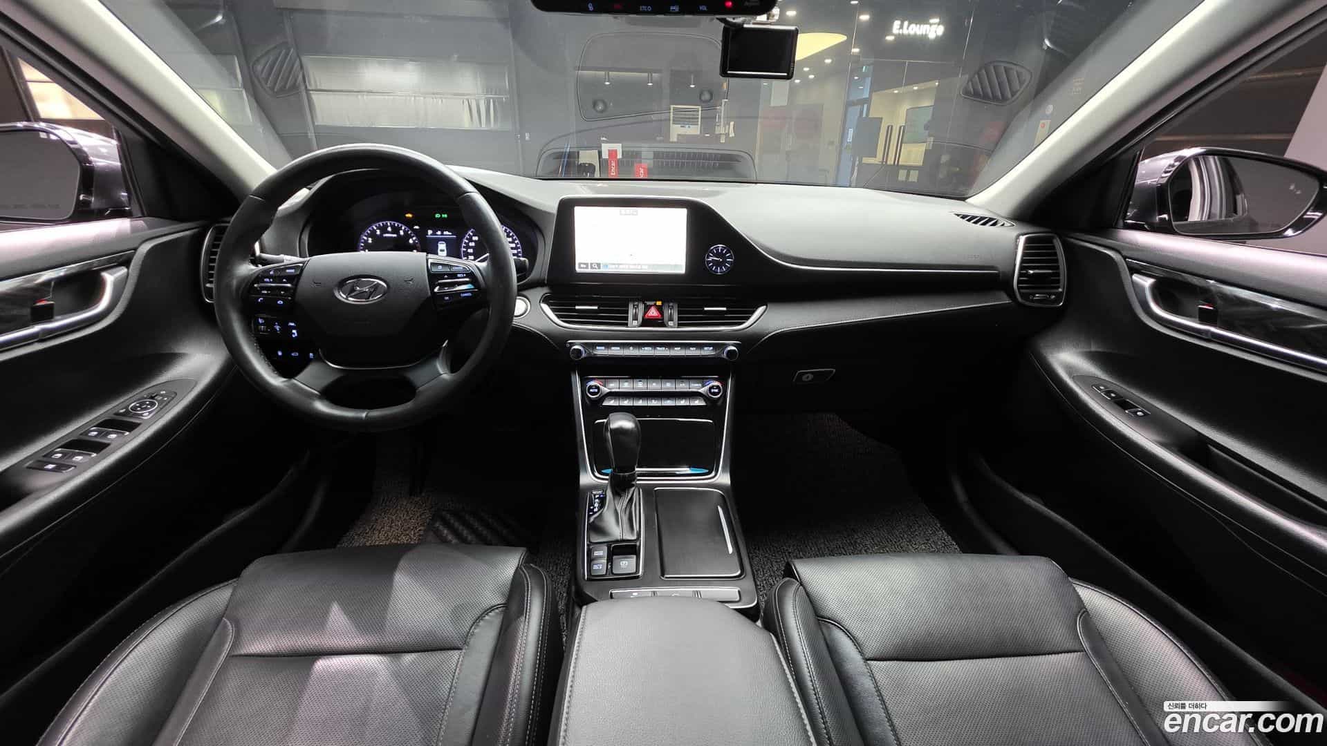 Grandeur Hyundai 2019.10-INNER-007