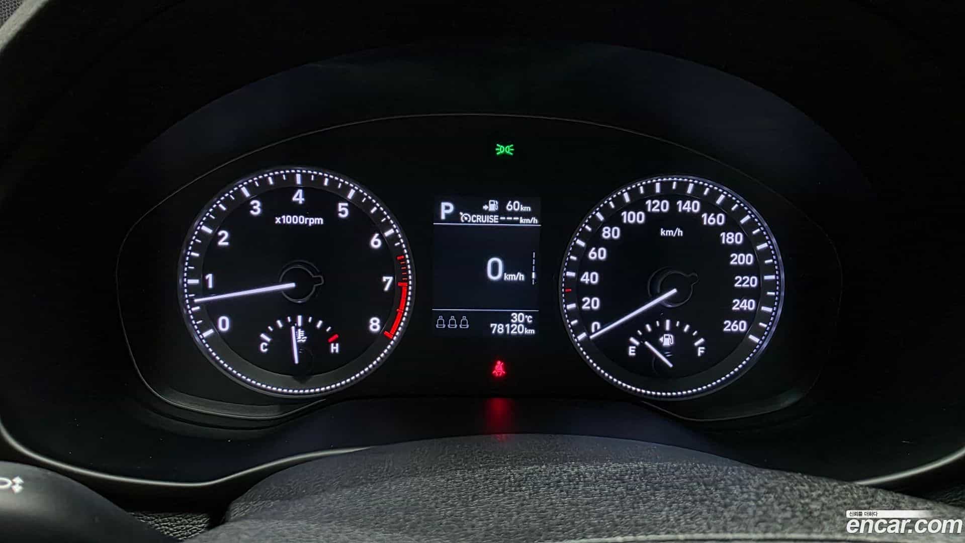 Grandeur Hyundai 2019.10-INNER-008