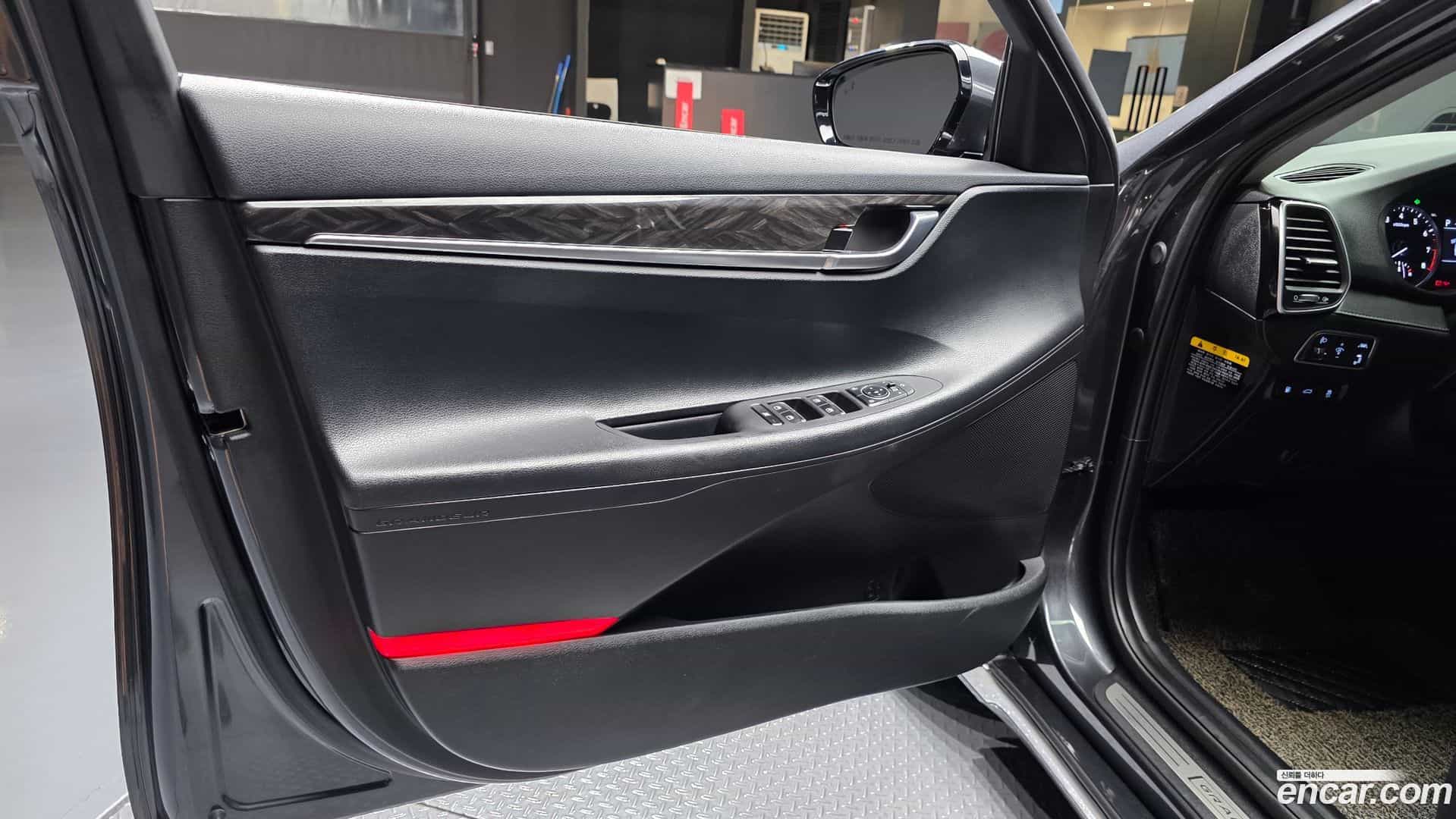 Grandeur Hyundai 2019.10-INNER-034
