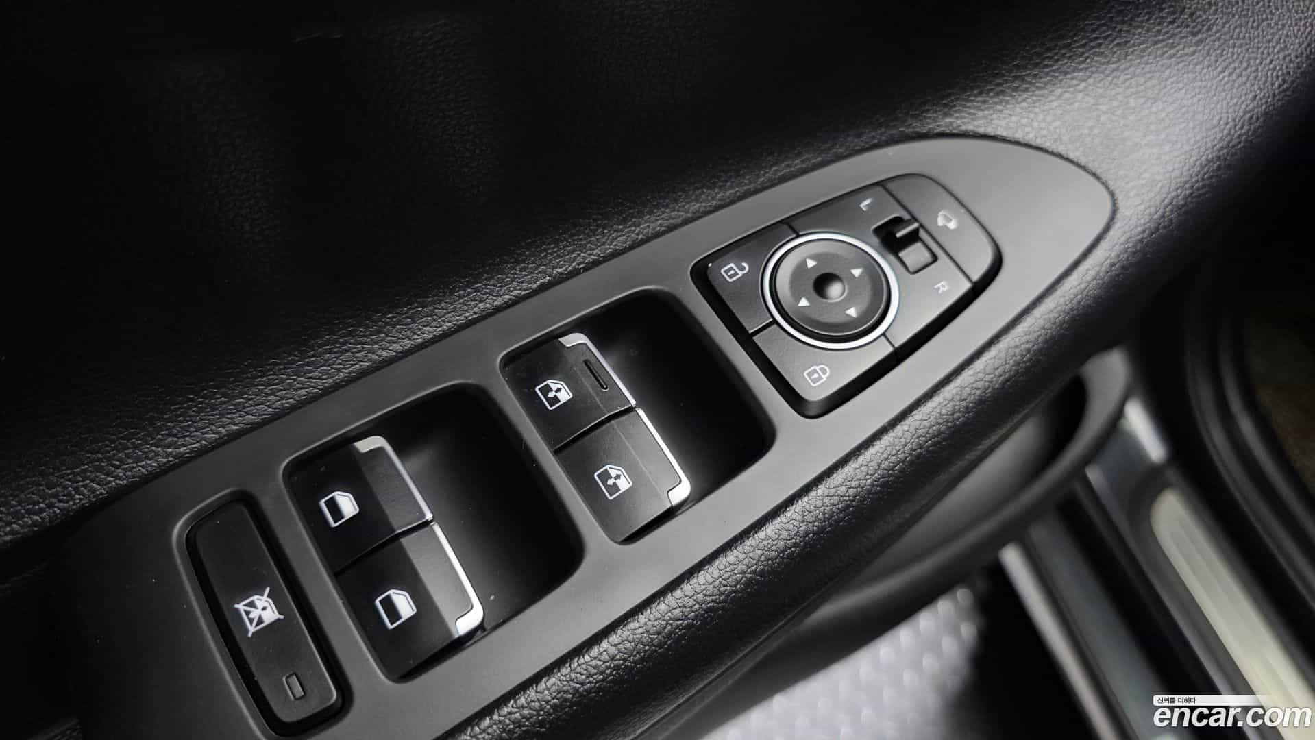 Grandeur Hyundai 2019.10-OPTION-041