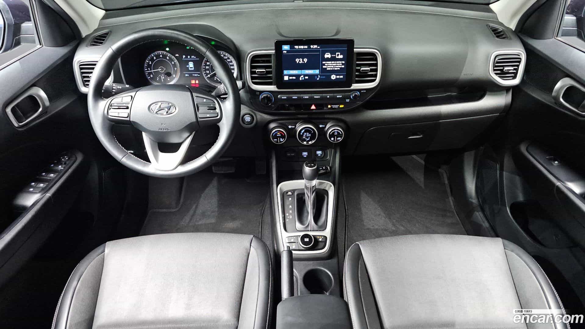Venue Hyundai 2020.3-INNER-007