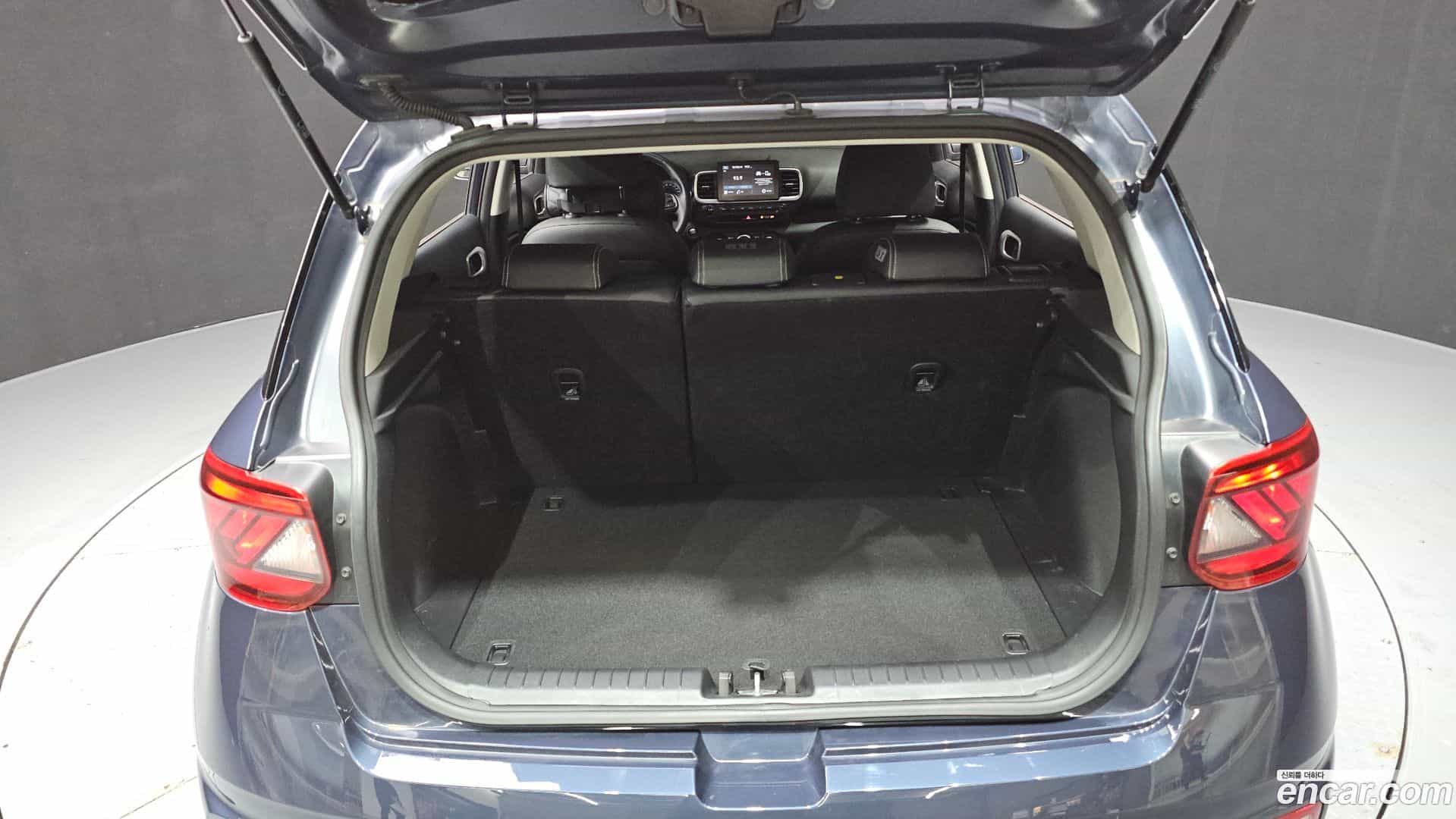 Venue Hyundai 2020.3-OPTION-024