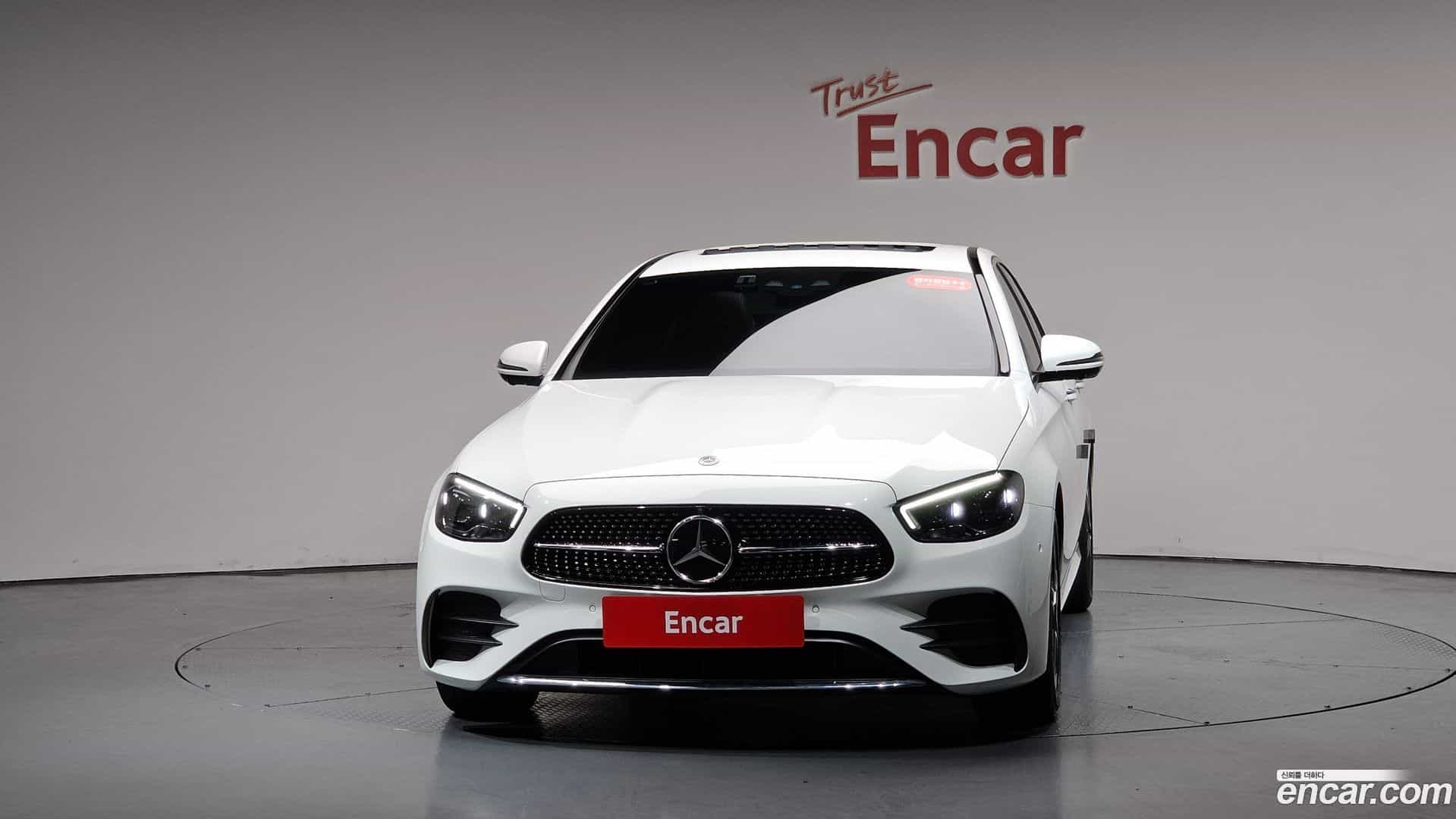 E-Class Mercedes-Benz 2023.8-OUTER-003