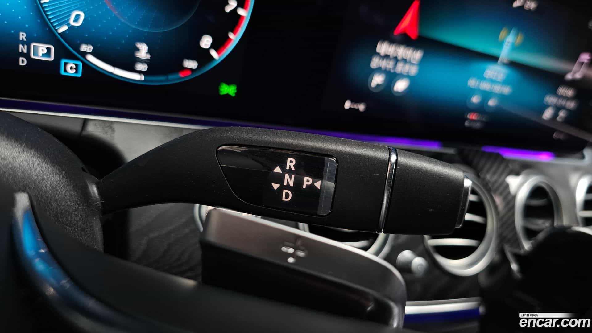 E-Class Mercedes-Benz 2023.8-INNER-009