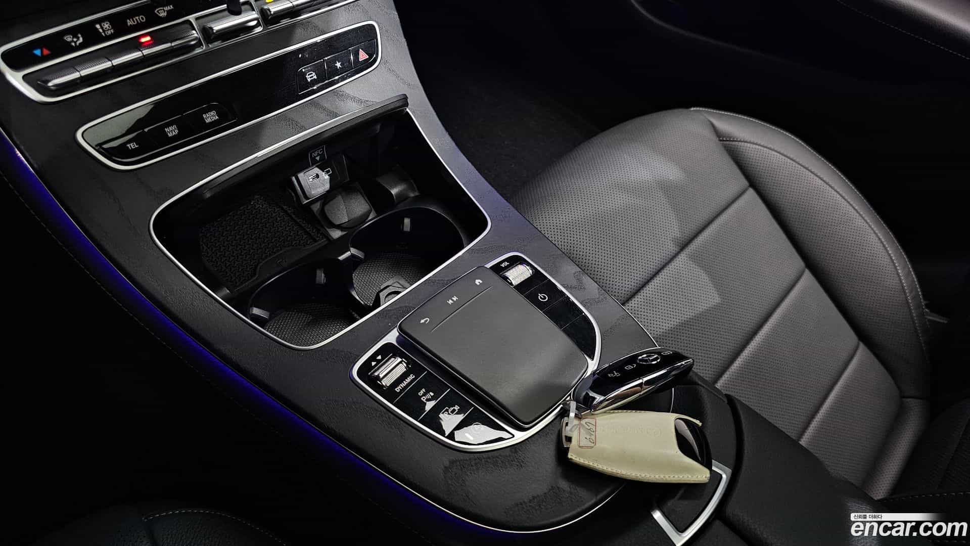 E-Class Mercedes-Benz 2023.8-OPTION-020