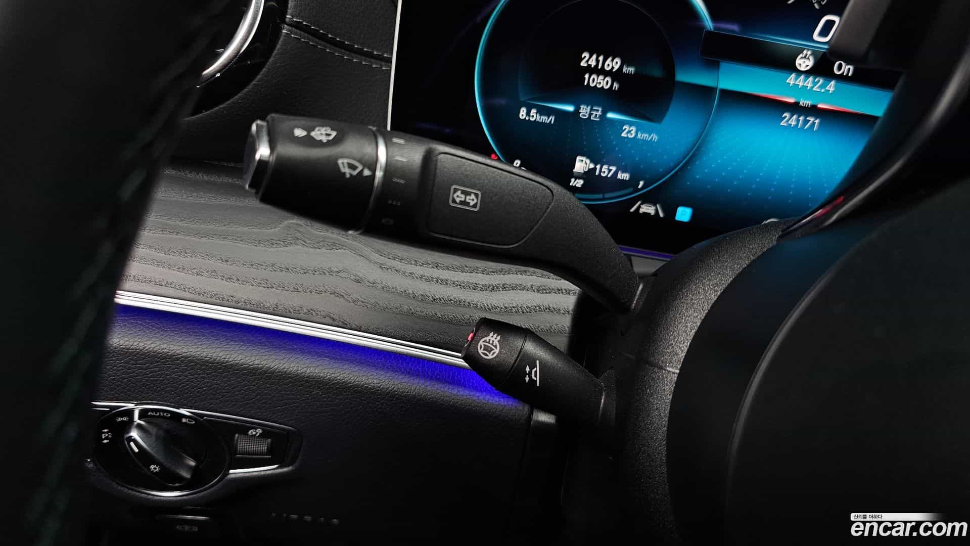 E-Class Mercedes-Benz 2023.8-OPTION-045