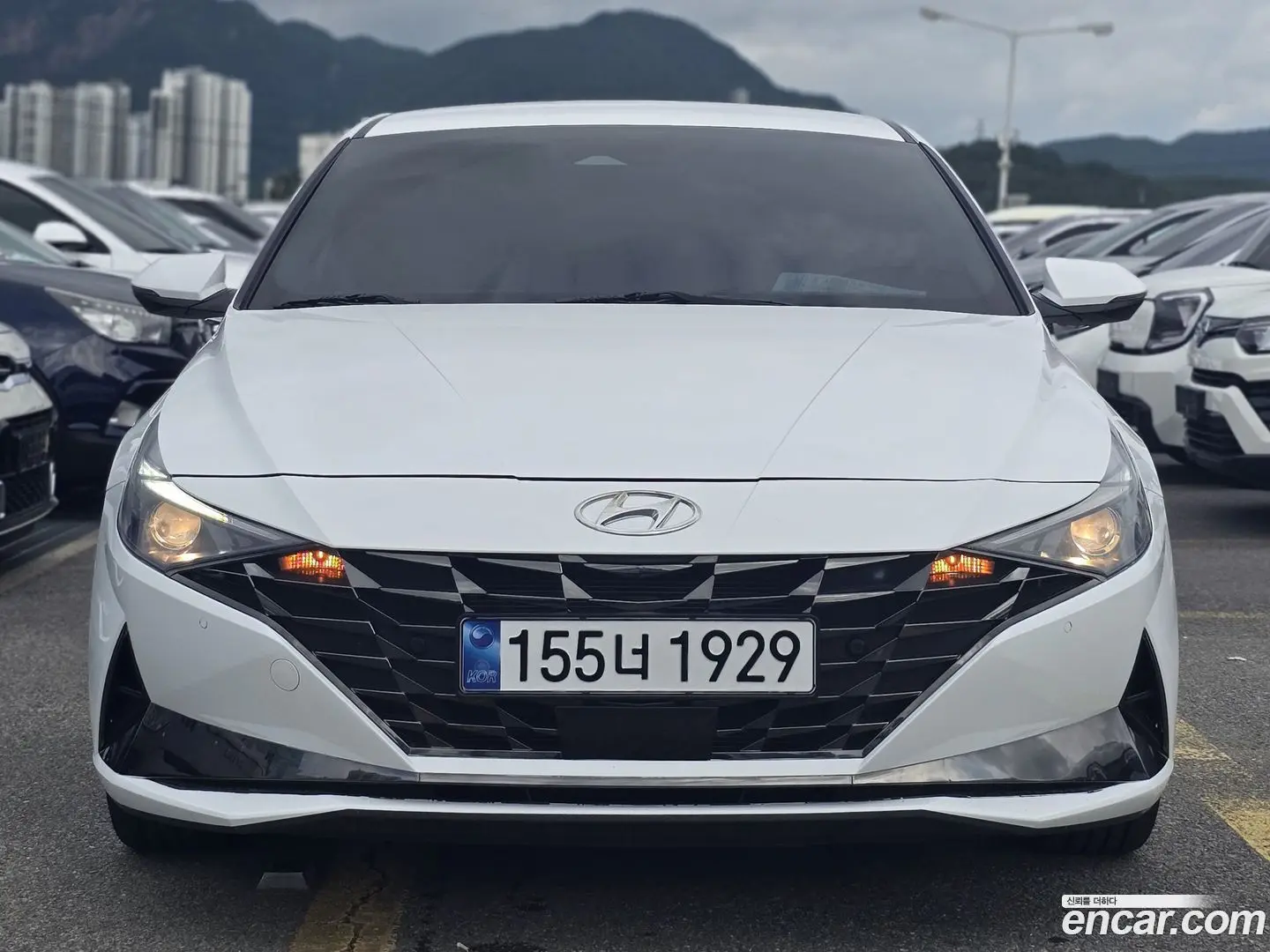 Main__Slider__Photo:AVANTE Hyundai 2022.9-0
