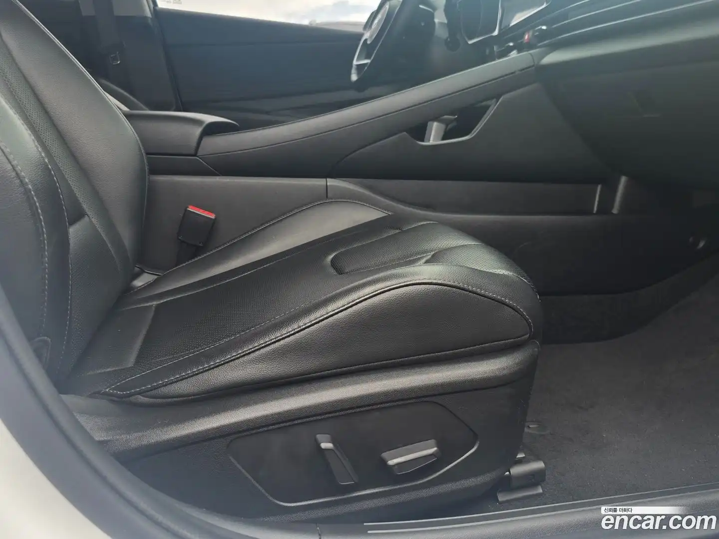 AVANTE Hyundai 2022.9-INNER-007