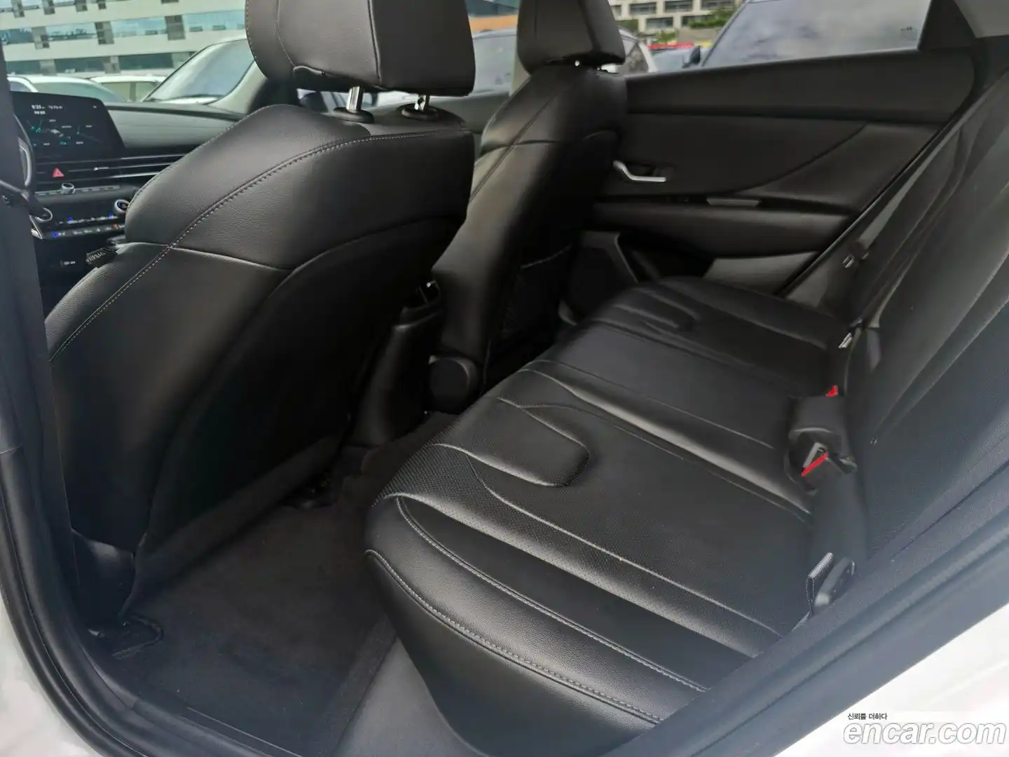 AVANTE Hyundai 2022.9-OPTION-020