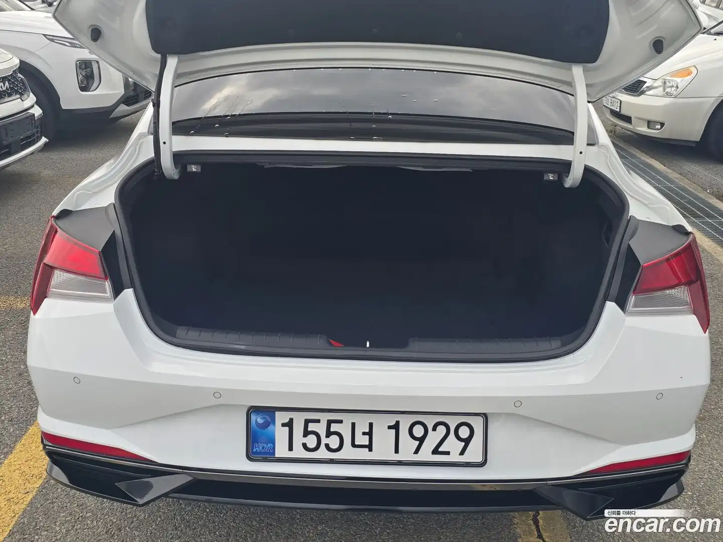 AVANTE Hyundai 2022.9-OPTION-021