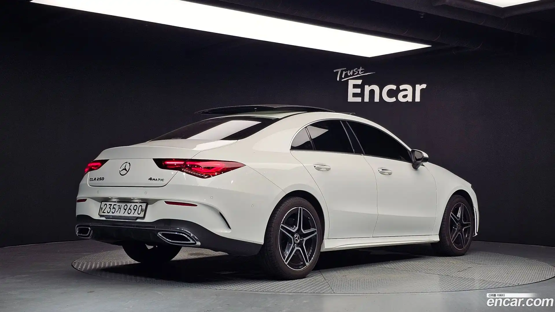 CLA-Class Mercedes-Benz 2020.4-OUTER-002