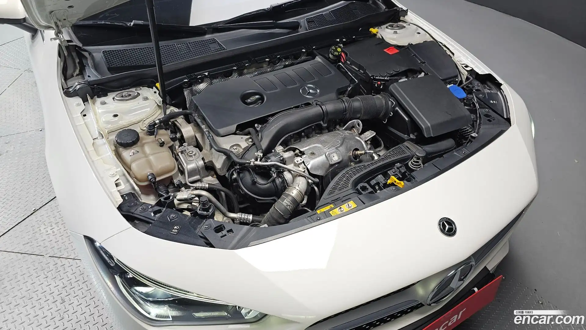 CLA-Class Mercedes-Benz 2020.4-OUTER-006