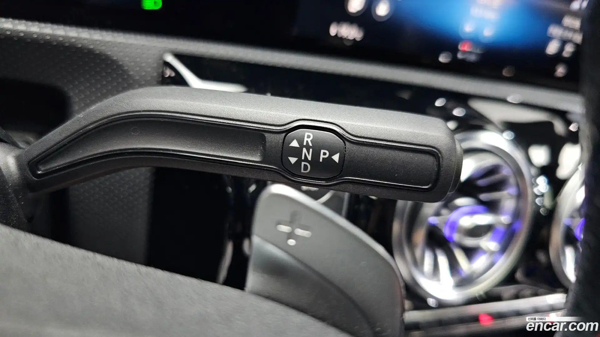 CLA-Class Mercedes-Benz 2020.4-INNER-009
