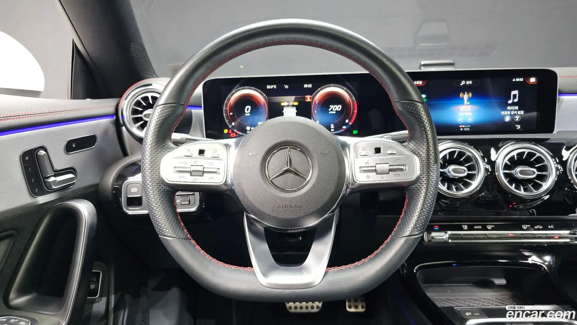 CLA-Class Mercedes-Benz 2020.4-OPTION-016