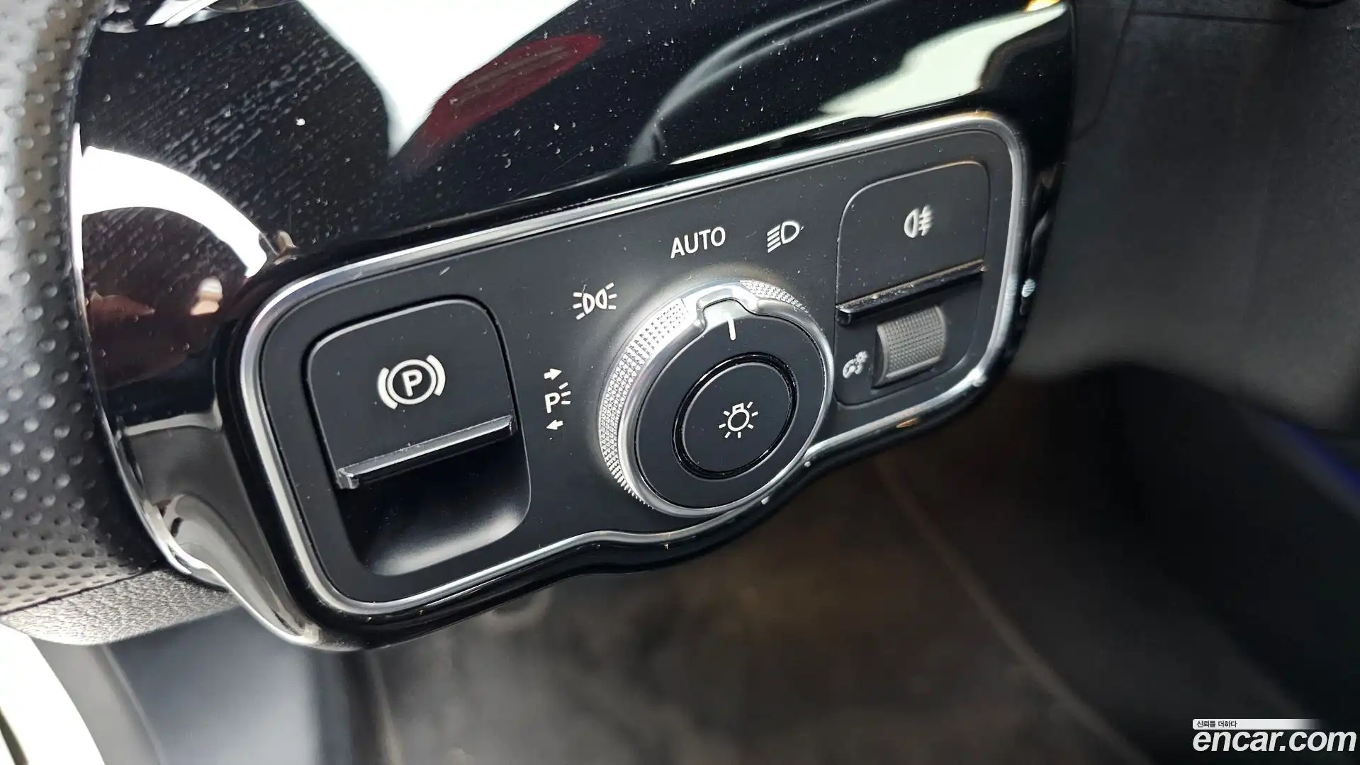 CLA-Class Mercedes-Benz 2020.4-OPTION-022