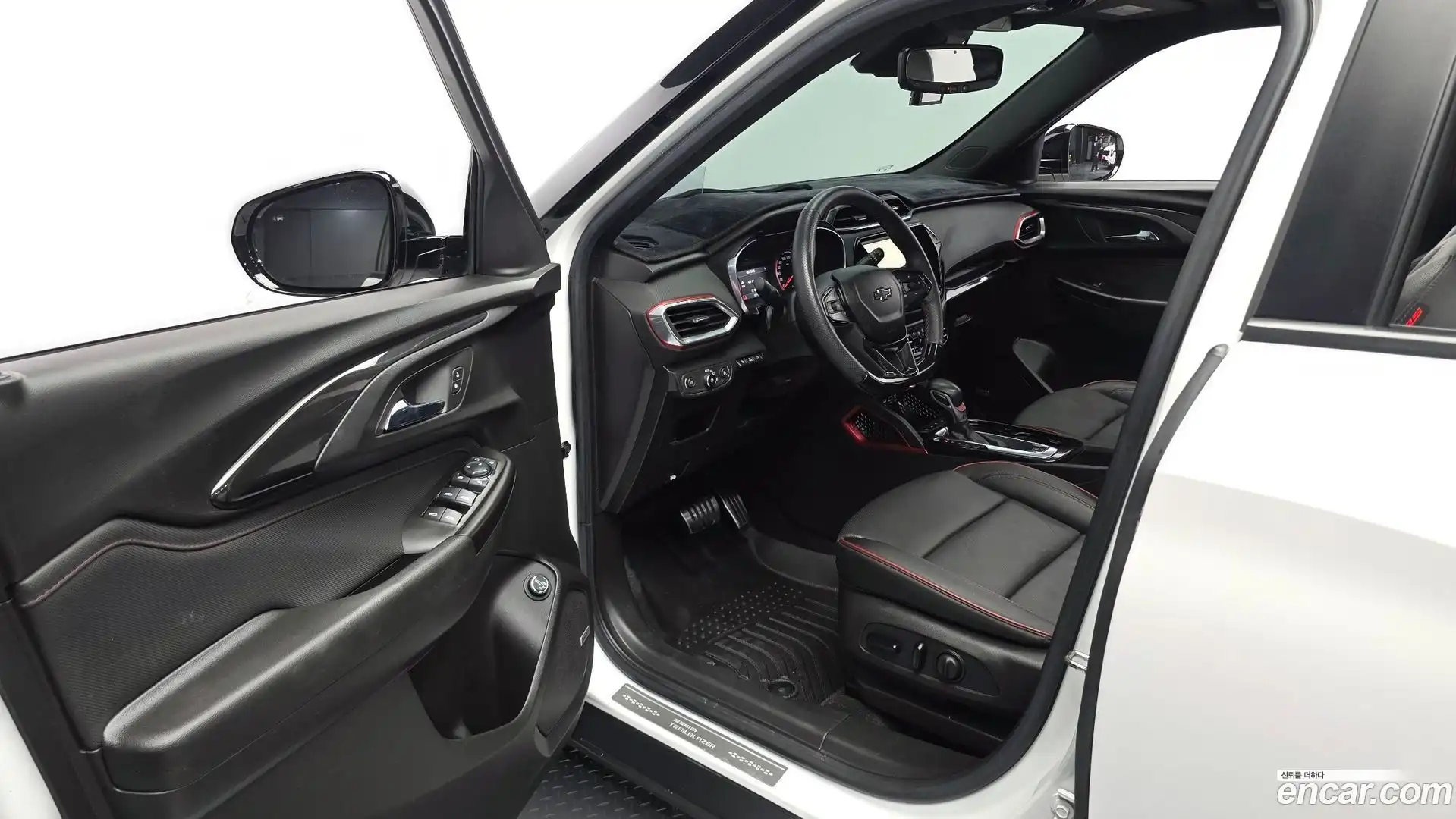 Trailblazer Chevrolet 2022.2-INNER-010