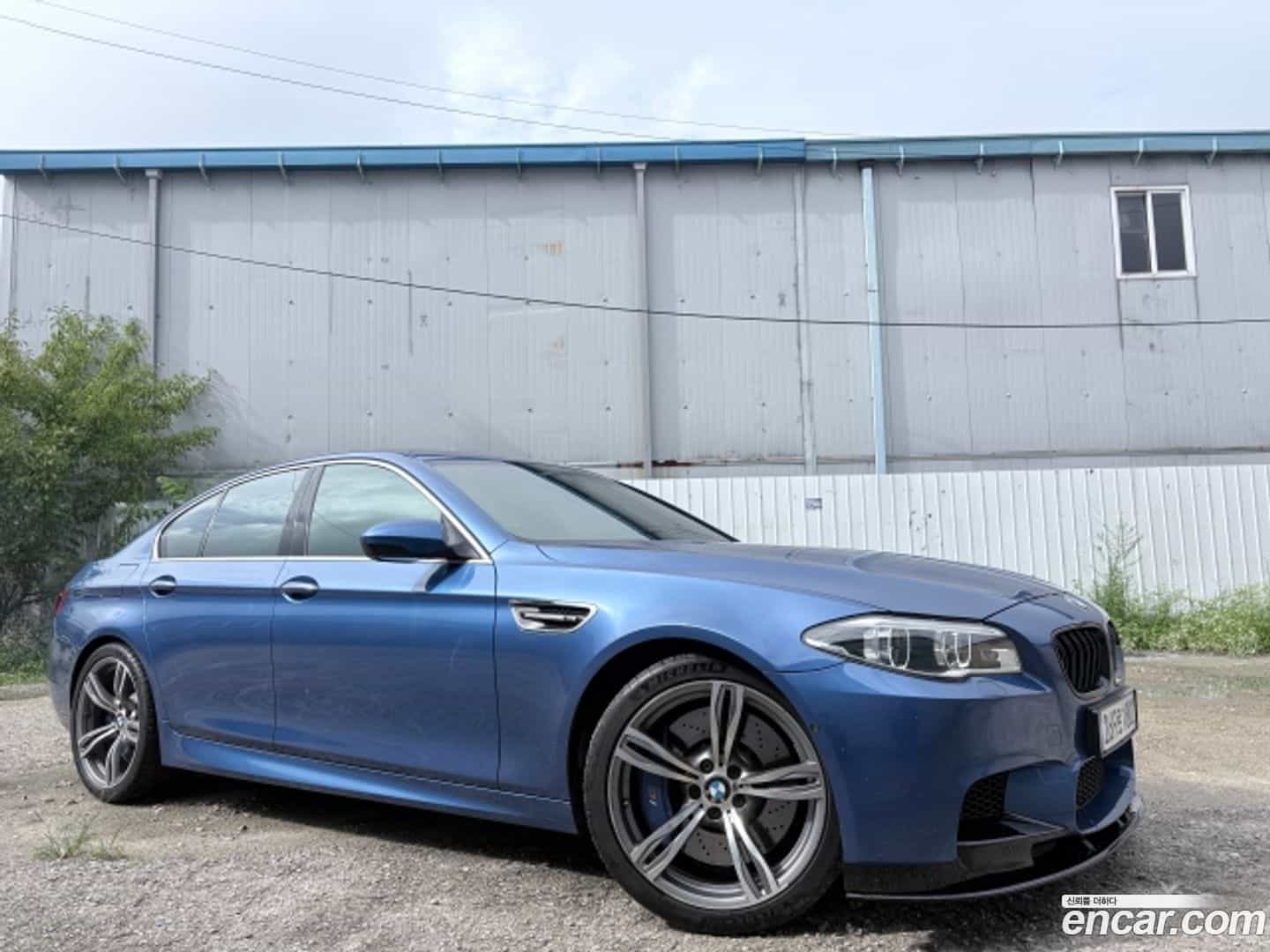 M5 BMW 2014.9-OUTER-005