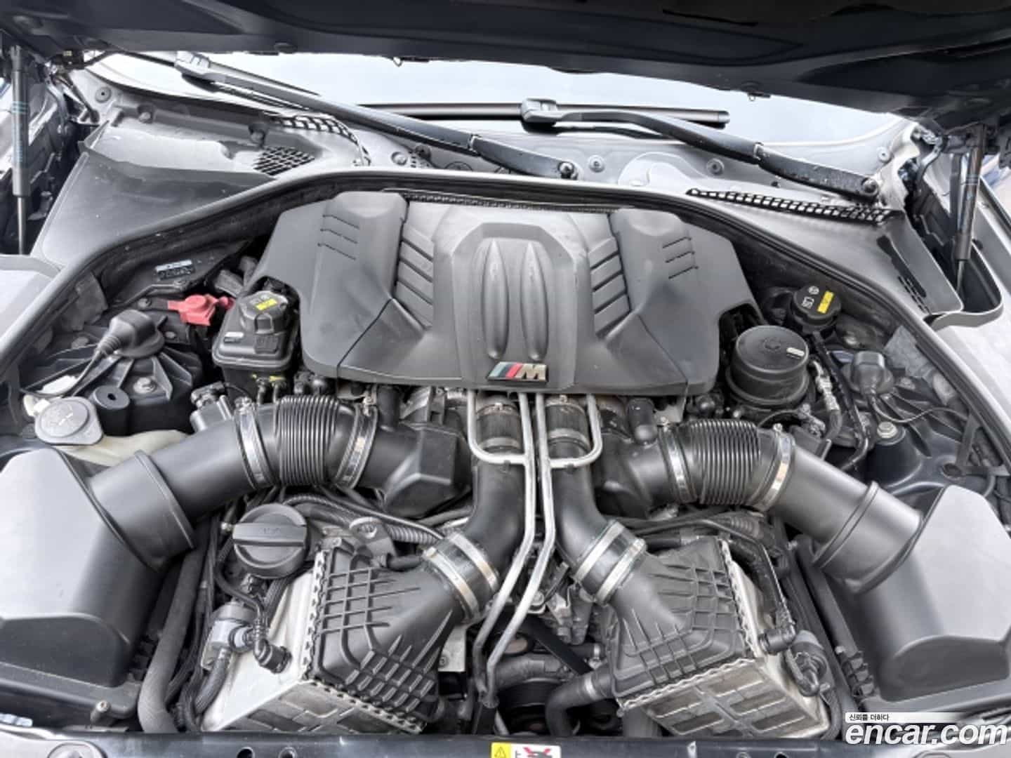 M5 BMW 2014.9-OUTER-006