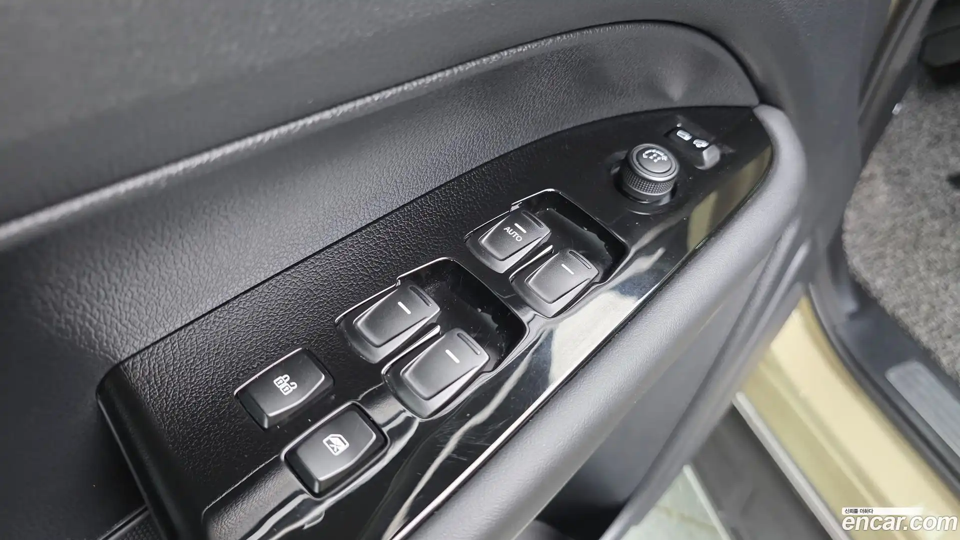 Rexton KG Mobility 2023.7-OPTION-016