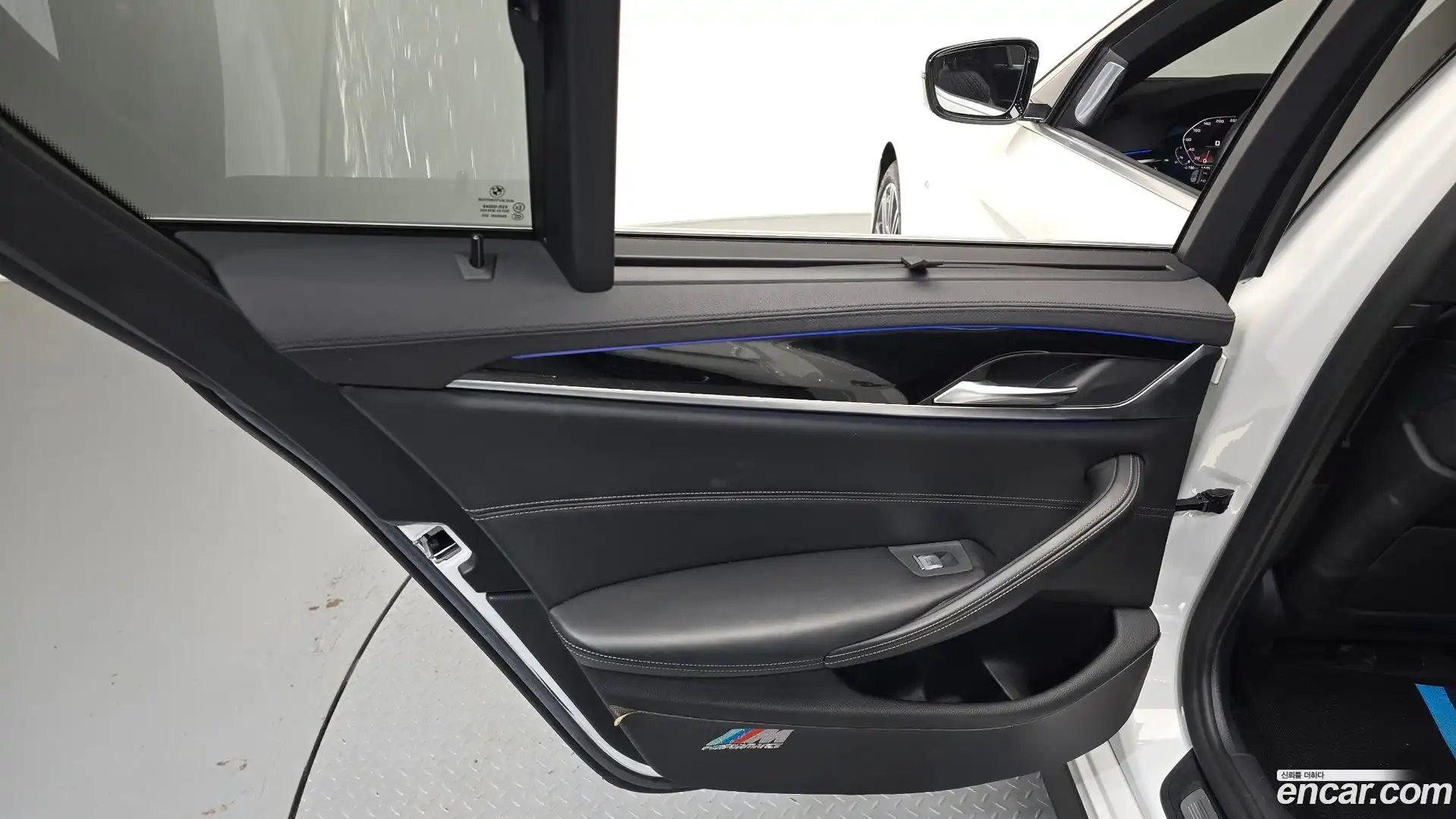 5-Series BMW 2020.4-INNER-035