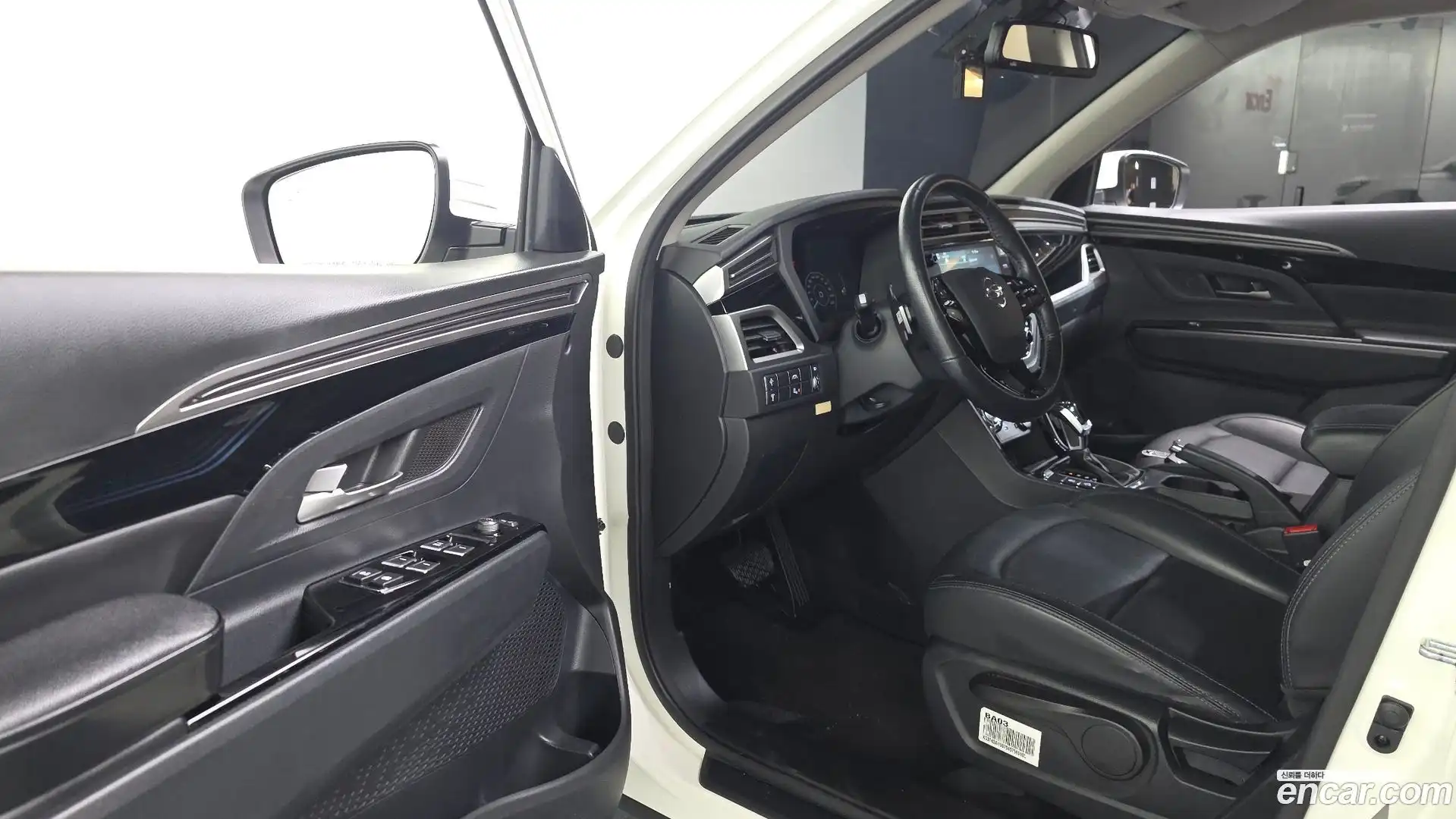 KORANDO KG Mobility 2019.6-INNER-010