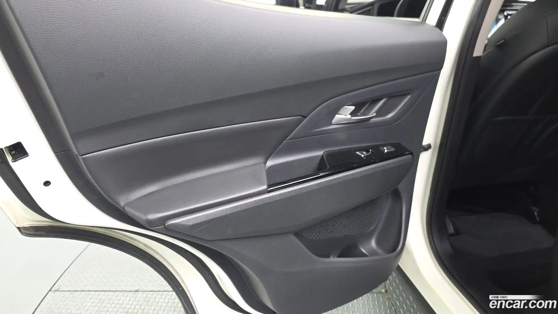 KORANDO KG Mobility 2019.6-INNER-035