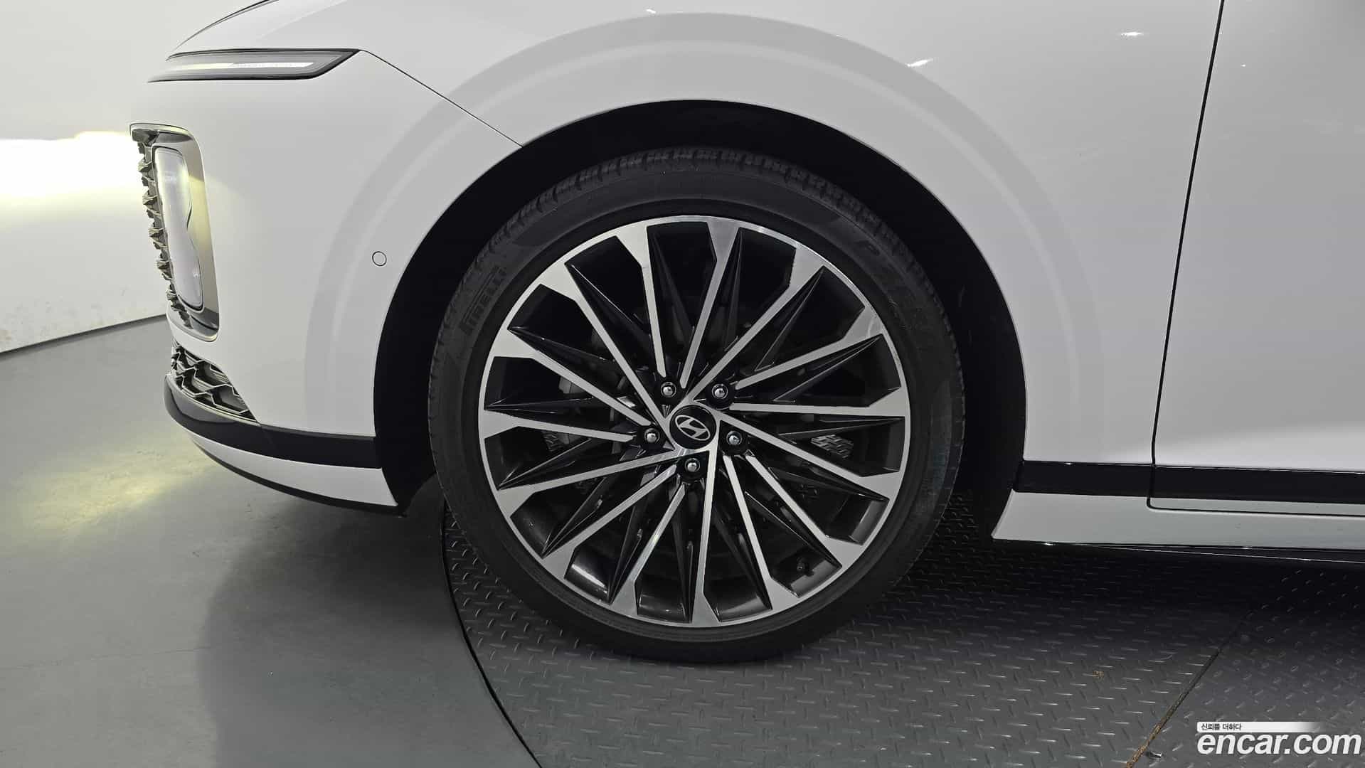 Grandeur Hyundai 2023.2-OUTER-005