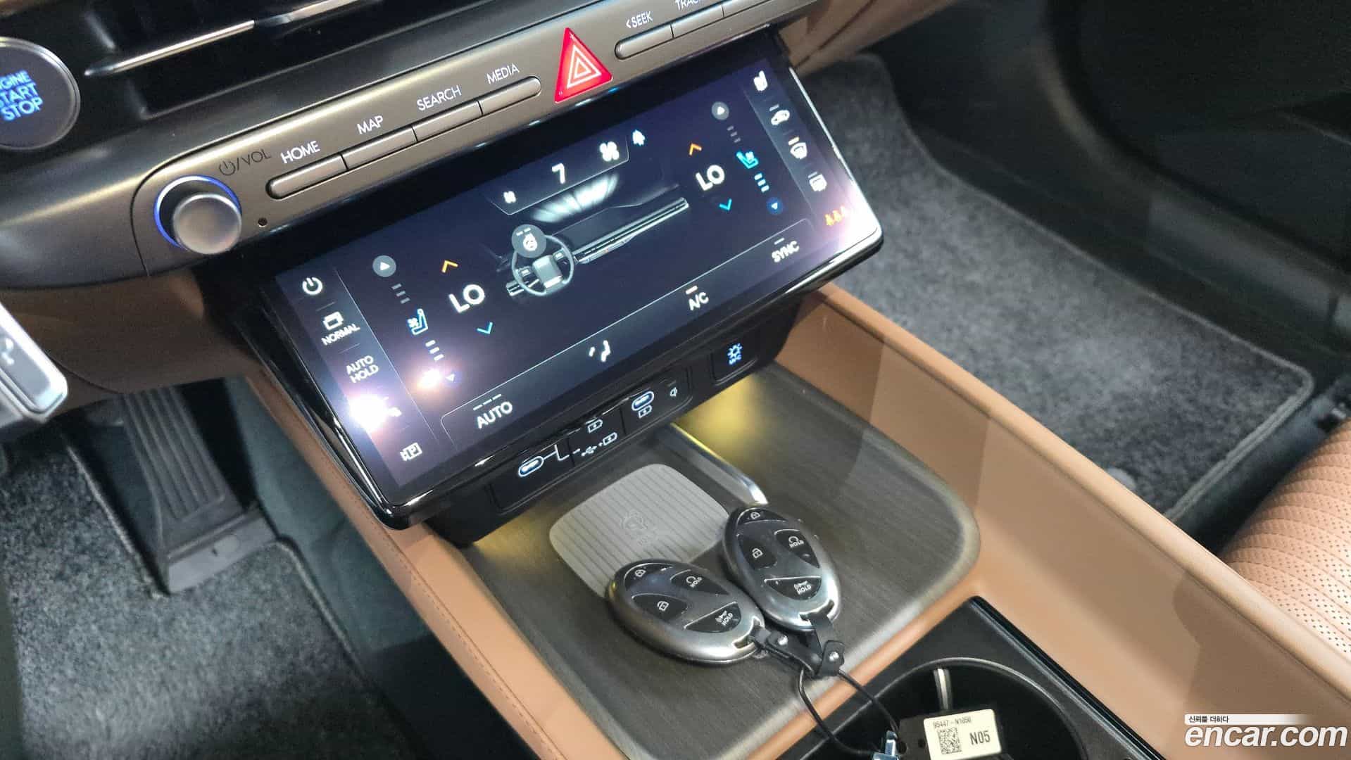 Grandeur Hyundai 2023.2-INNER-009
