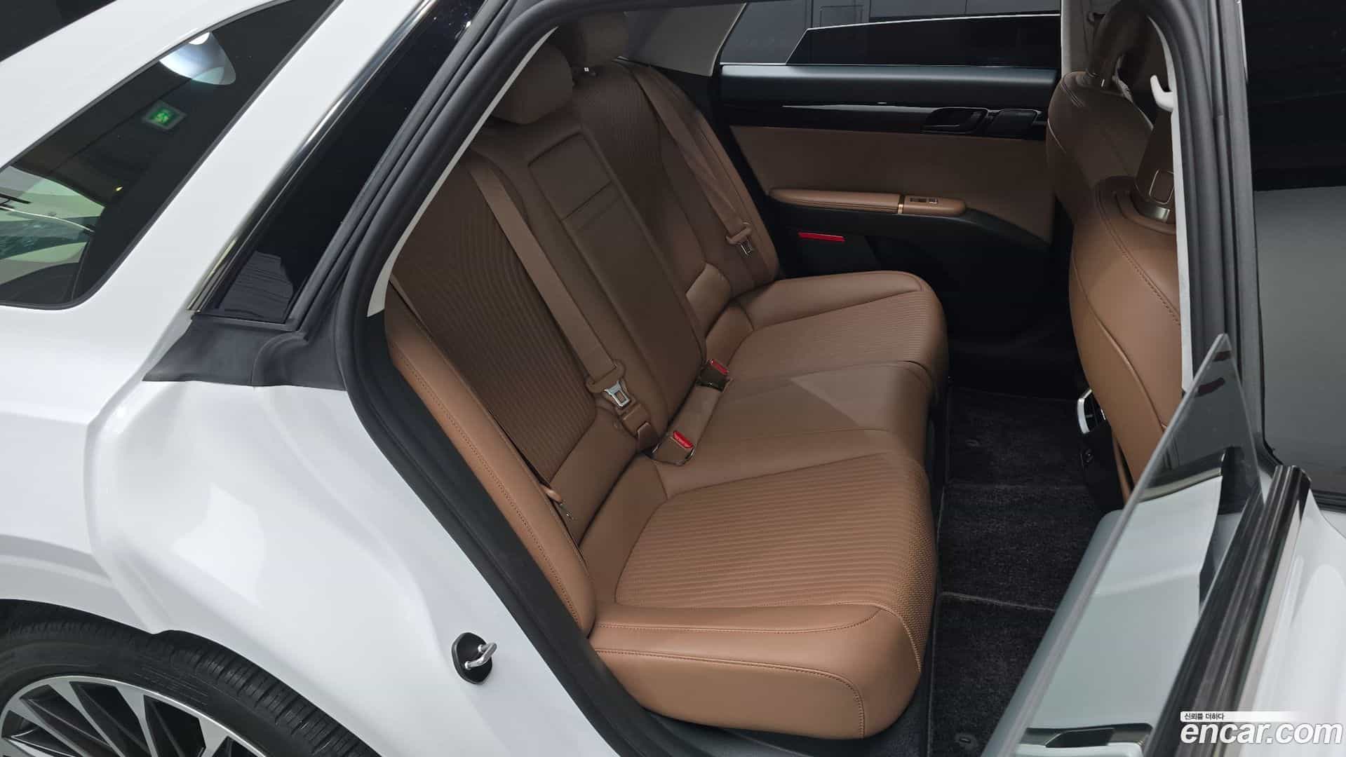 Grandeur Hyundai 2023.2-OPTION-015