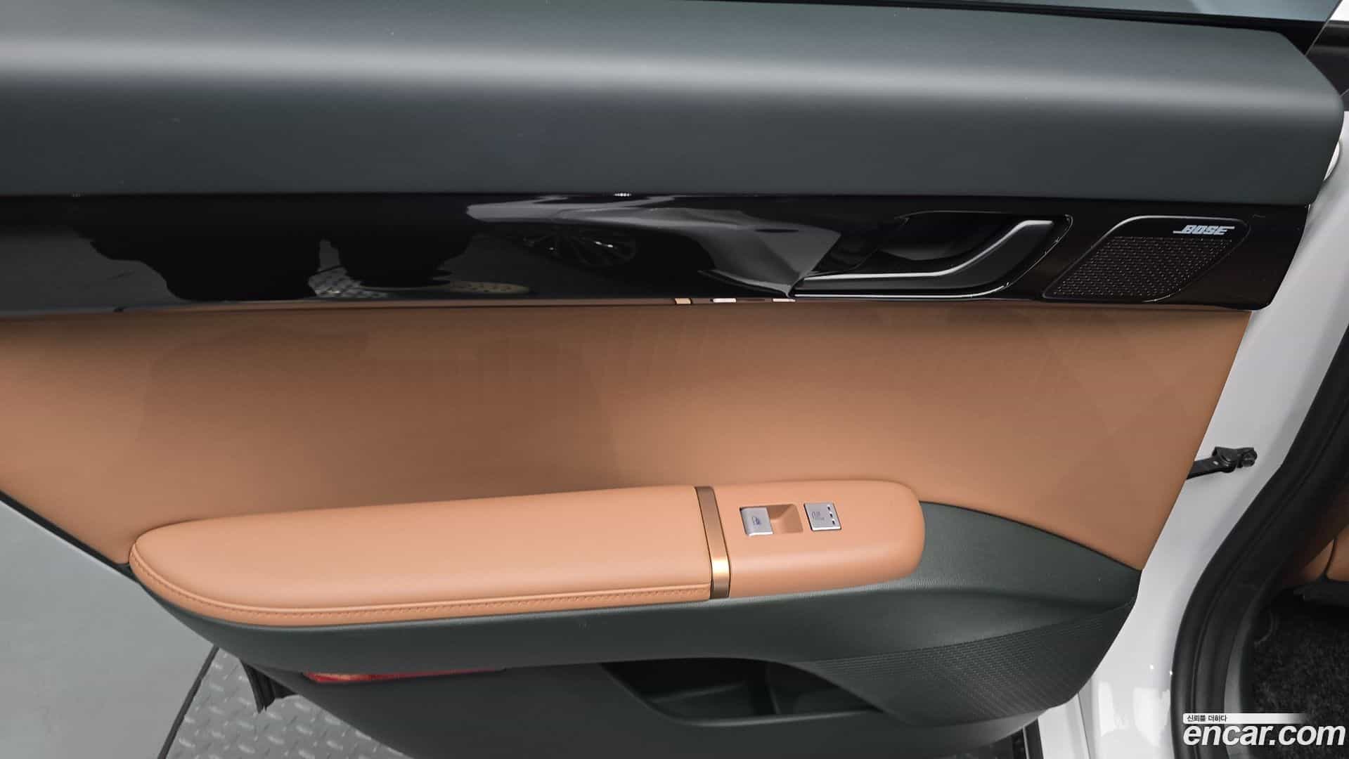 Grandeur Hyundai 2023.2-INNER-035
