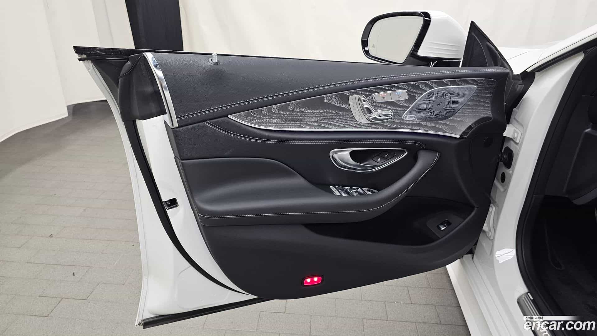 CLS-Class Mercedes-Benz 2021.5-INNER-034