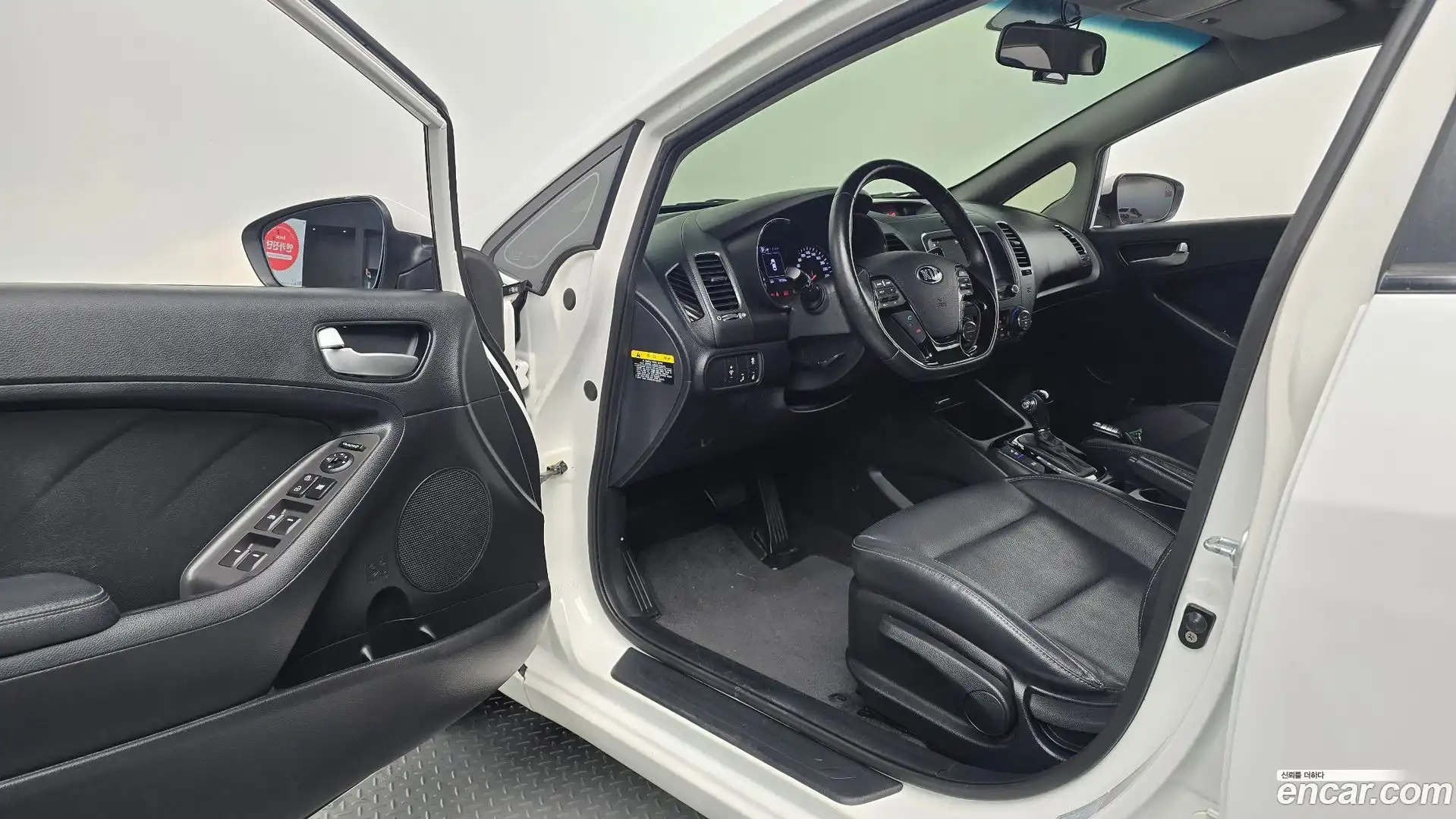 K3 Kia 2017.0-INNER-010