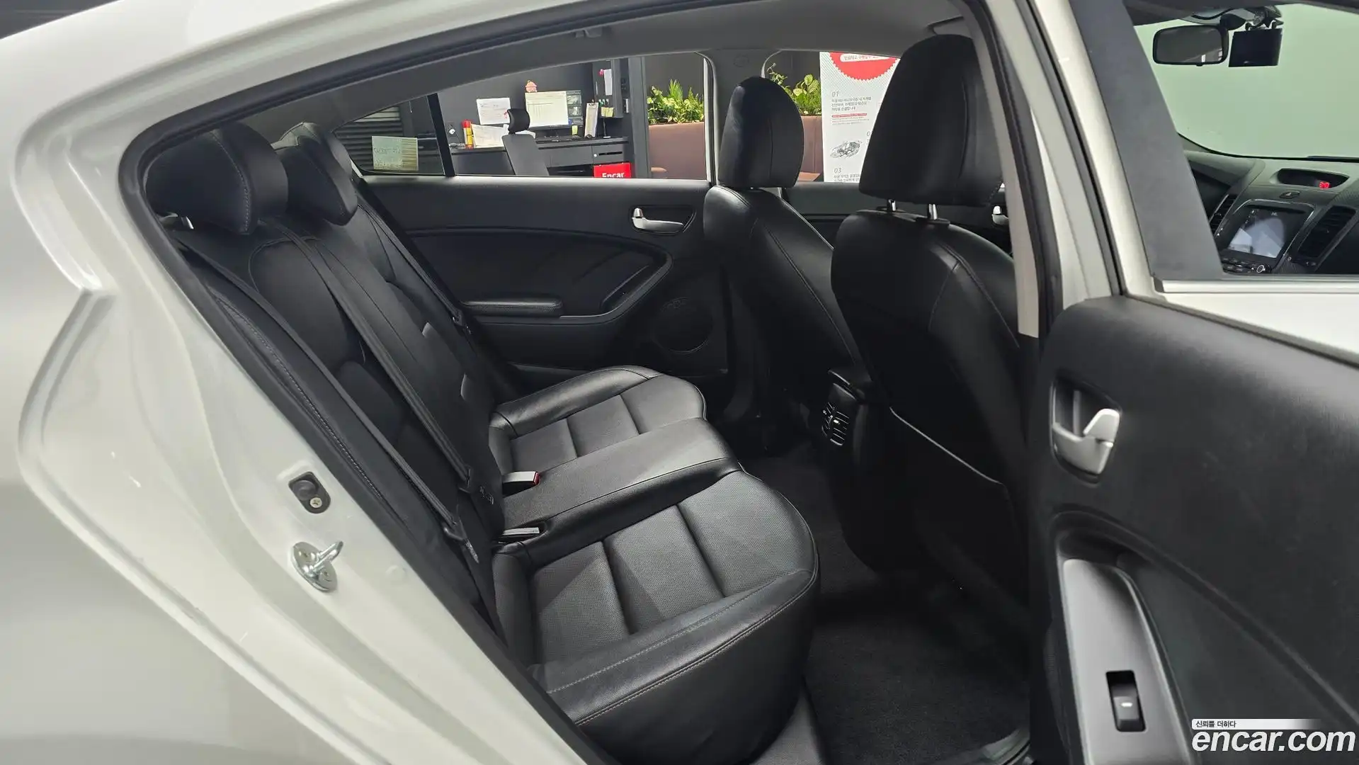 K3 Kia 2017.0-OPTION-015