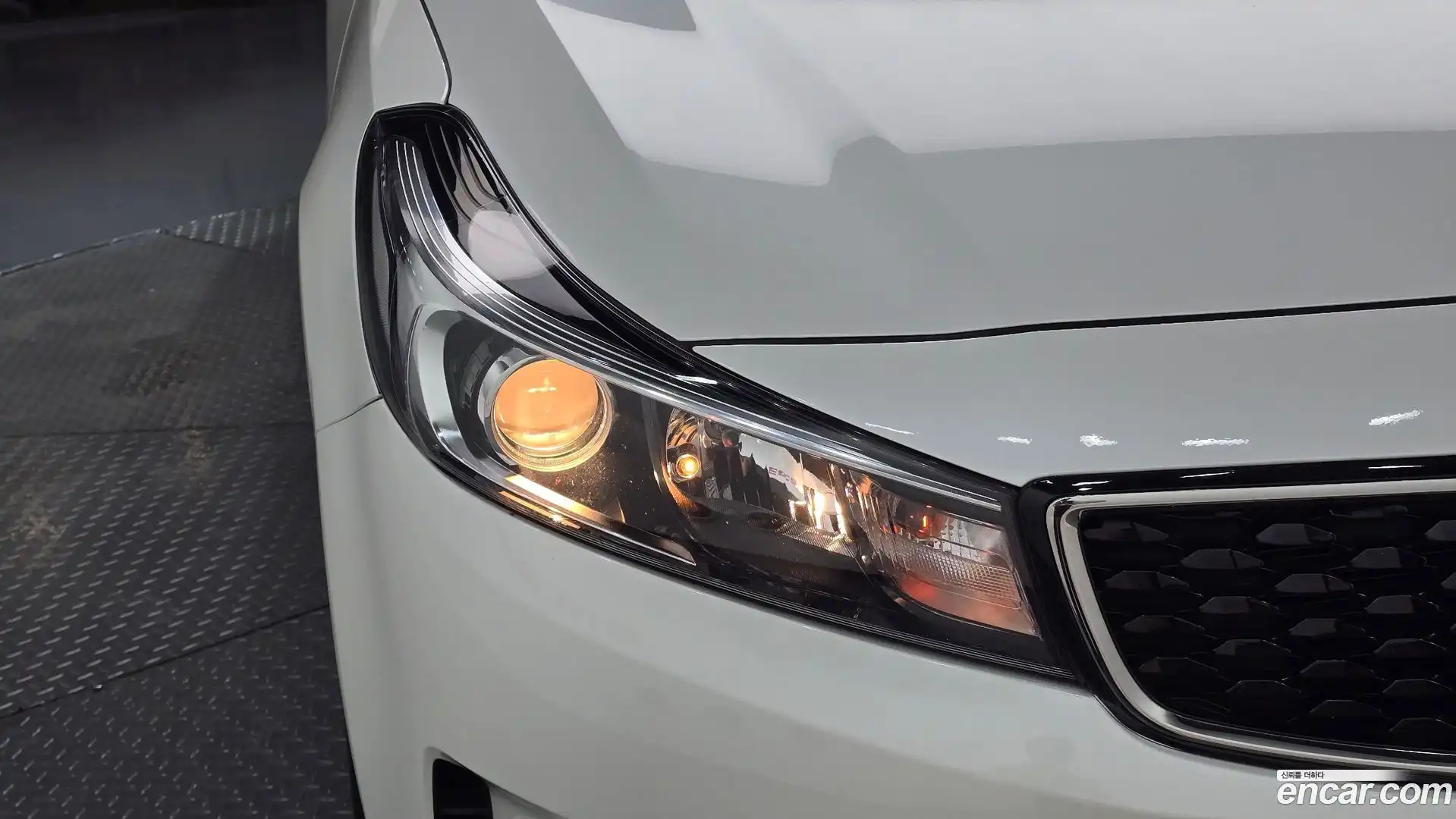 K3 Kia 2017.0-OUTER-032